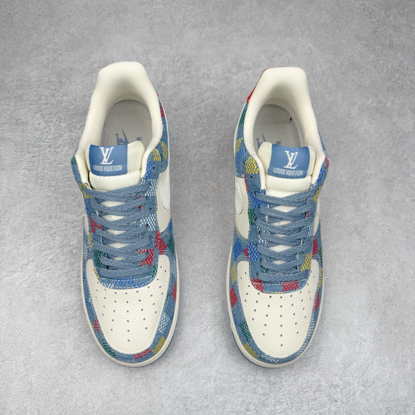 图片[2]-NK Air Force 1´07 Low 空军一号低帮百搭休闲运动板鞋 XL1979-101 柔软、弹性十足的缓震性能和出色的中底设计 横跨复古与现代的外型结合 造就出风靡全球 三十多年的Force 1 直到今天还深受青睐 实拍调校N版已经零色差零失真 百分百还原实物色彩所见即所得 不存在货不对板色差等低级问题 选购参考实物拍摄 不混卖不参货 只用心做好货严格选品 承诺混一赔十 尺码：36 36.5 37.5 38 38.5 39 40 40.5 41 42 42.5 43 44 44.5 45-选品中心