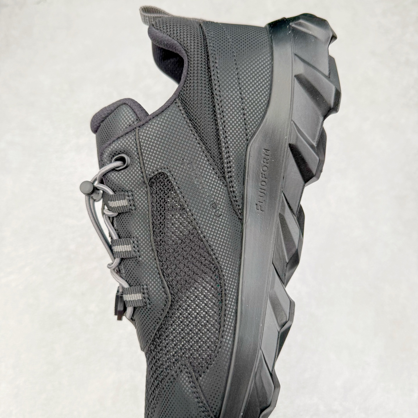 图片[7]-ECCO爱步老爹鞋男士夏季新款 飞织网面百搭潮流户外运动鞋 健步BIOM系列新款 全新的轻量发泡底材与直接注塑橡胶大底相结合 柔软舒适，轻量回弹，脚感更轻盈 鞋面采用GORE-TEX飞织网面与牛皮相结合 给你贴心透气呵护 自然律动科技 符合人体工学鞋楦 贴近足部天然形态 橡胶大底，抓地力强，具有良好的耐磨性 轻盈自如 适跑畅练 尺码：38 39 40 41 42 43 44 （皮鞋码）-选品中心