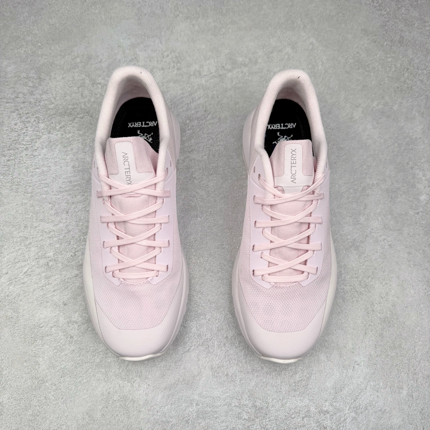 图片[2]-＃HP Arcteryx Norvan LD 4 始祖鸟舒适柔软防滑耐磨低帮越野跑步鞋 Arcteryx中文名始祖鸟 加拿大户外服饰品牌 1989年创立于加拿大温哥华 始祖鸟来自加拿大海岸山脉 植根高山的专业户外品牌 始终秉承对精湛设计和工艺孜孜以求的准则 从1989年创立至今 Arcteryx始终不断在产品设计与做工上不惜工本 以满足始祖鸟的标准 品质、设计以及精简的理念造就了其良好的性能 并能满足严苛环境下的使用需求 尺码：36 37 38 39 40 41 42 43 44-选品中心