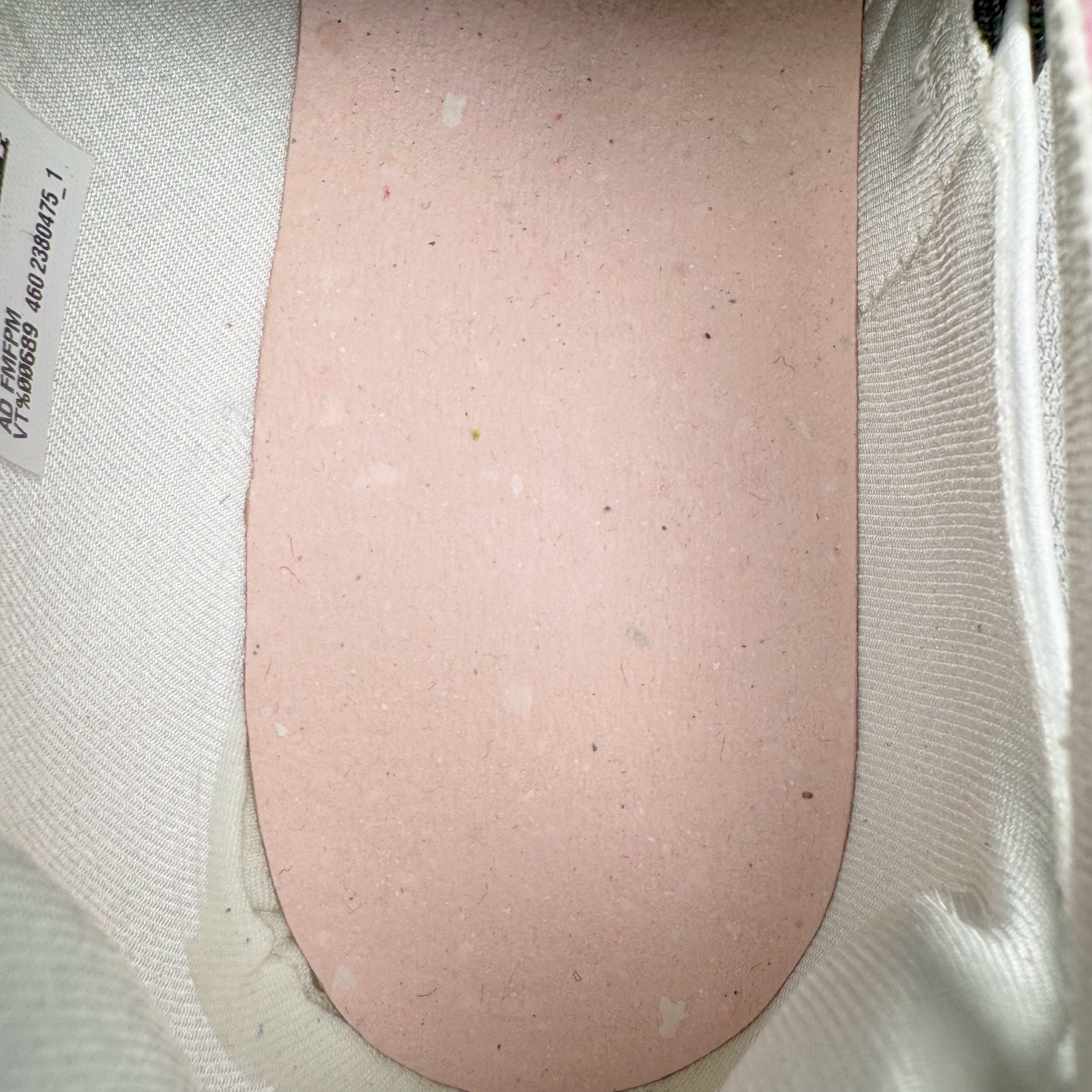 图片[10]-＃DT PUMA Speedcat Ballerina 彪马柔软舒适防滑耐磨低帮生活休闲鞋芭蕾舞鞋单鞋玛丽珍鞋 这次，PUMA决定再对Speedcat来一次创新，以芭蕾舞鞋为灵感，将芭蕾舞鞋的灵动与轻盈感与赛车鞋融为一体，带来极具个性的全新鞋款Speedcat Ballerina。Speedcat Ballerina由Speedcat去除鞋舌、鞋带以及部分鞋侧位打造而成，鞋带部分被改为如同芭蕾鞋般的交叉弹性带，PUMA的标志依旧设计于鞋侧旁，整个鞋款外观变得更加优雅。Speedcat Ballerina 还汲取了赛车鞋的抓地设计，配备经典橡胶大底。尺码：36 37 37.5 38 38.5 39 40 40.5 41-选品中心