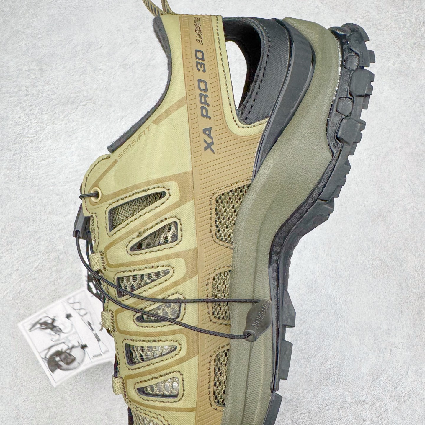 图片[7]-＃HP纯原 SALOMON XA Pro 3D AMPHIB 萨洛蒙潮流越野机能户外功能鞋 虎扑平台特供订单 耗时半年巨作 全套原纸板楦头开发 原厂特供网布配套加持 确保原汁原味 完美呈现版型 原档数据独家私模五层组合大底 男女鞋同步官方开发至46.5 原装Ortholite轻量化鞋垫 中底布带钢印编号 原厂TPU锁扣 进口港宝加持 后跟自然饱满 还原公司包裹性 鞋面采用SENSIFT贴合技术 全方位贴合包裹脚型 鞋跟部鞋底牵引设计 提供强大的抓地性能 更适应野外崎岖不平的道路 其3D ADVANCED CHASSIS底盘 材料轻量大化 钉齿设计更具稳定性 防护性 鞋底易磨损区运用CONTAGRIP高耐磨材料 应对城市硬质路面长距离跑考验 尺码：36 36.5 37.5 38 38.5 39 40 40.5 41 42 42.5 43 44 44.5 45 46 46.5-选品中心