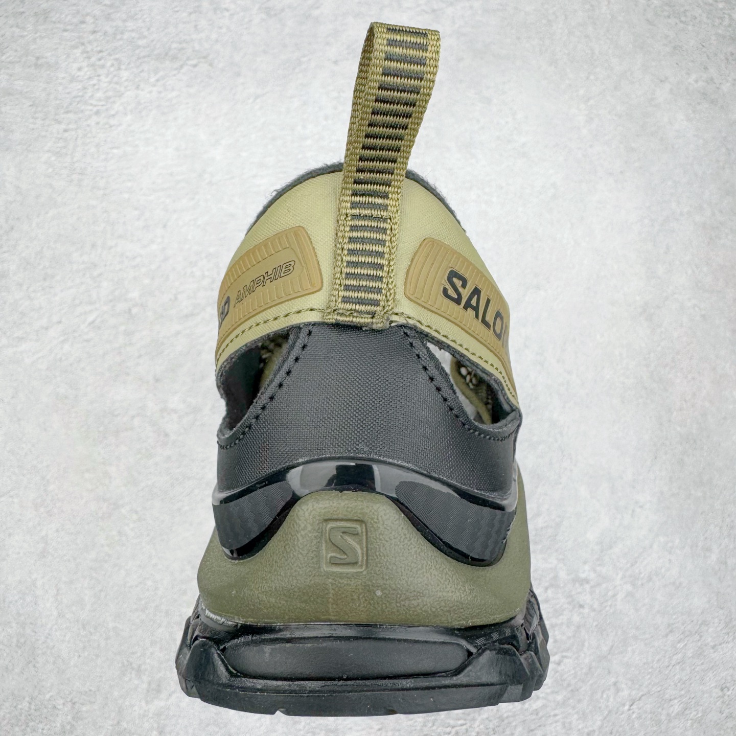 图片[8]-＃HP纯原 SALOMON XA Pro 3D AMPHIB 萨洛蒙潮流越野机能户外功能鞋 虎扑平台特供订单 耗时半年巨作 全套原纸板楦头开发 原厂特供网布配套加持 确保原汁原味 完美呈现版型 原档数据独家私模五层组合大底 男女鞋同步官方开发至46.5 原装Ortholite轻量化鞋垫 中底布带钢印编号 原厂TPU锁扣 进口港宝加持 后跟自然饱满 还原公司包裹性 鞋面采用SENSIFT贴合技术 全方位贴合包裹脚型 鞋跟部鞋底牵引设计 提供强大的抓地性能 更适应野外崎岖不平的道路 其3D ADVANCED CHASSIS底盘 材料轻量大化 钉齿设计更具稳定性 防护性 鞋底易磨损区运用CONTAGRIP高耐磨材料 应对城市硬质路面长距离跑考验 尺码：36 36.5 37.5 38 38.5 39 40 40.5 41 42 42.5 43 44 44.5 45 46 46.5-选品中心