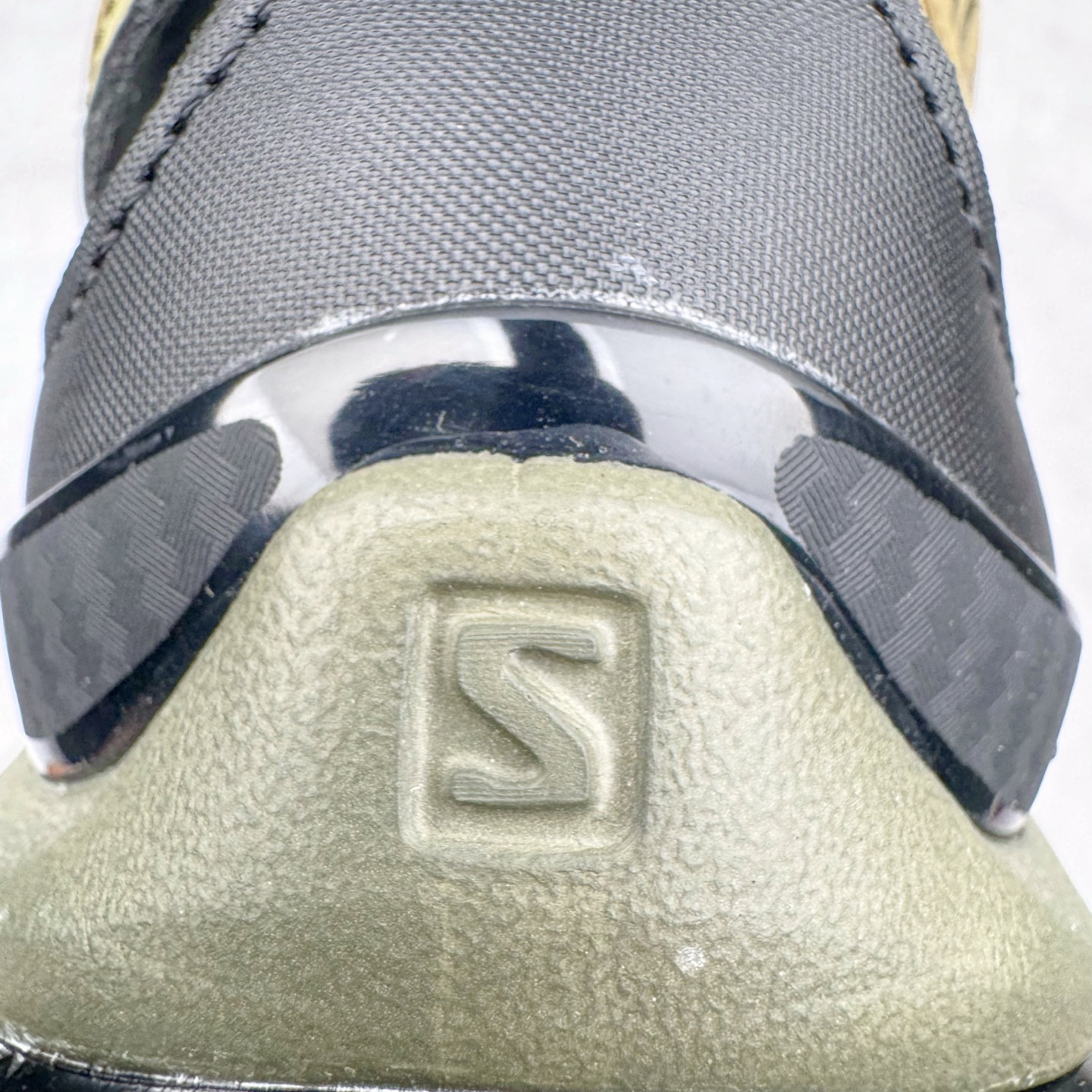 图片[21]-＃HP纯原 SALOMON XA Pro 3D AMPHIB 萨洛蒙潮流越野机能户外功能鞋 虎扑平台特供订单 耗时半年巨作 全套原纸板楦头开发 原厂特供网布配套加持 确保原汁原味 完美呈现版型 原档数据独家私模五层组合大底 男女鞋同步官方开发至46.5 原装Ortholite轻量化鞋垫 中底布带钢印编号 原厂TPU锁扣 进口港宝加持 后跟自然饱满 还原公司包裹性 鞋面采用SENSIFT贴合技术 全方位贴合包裹脚型 鞋跟部鞋底牵引设计 提供强大的抓地性能 更适应野外崎岖不平的道路 其3D ADVANCED CHASSIS底盘 材料轻量大化 钉齿设计更具稳定性 防护性 鞋底易磨损区运用CONTAGRIP高耐磨材料 应对城市硬质路面长距离跑考验 尺码：36 36.5 37.5 38 38.5 39 40 40.5 41 42 42.5 43 44 44.5 45 46 46.5-选品中心