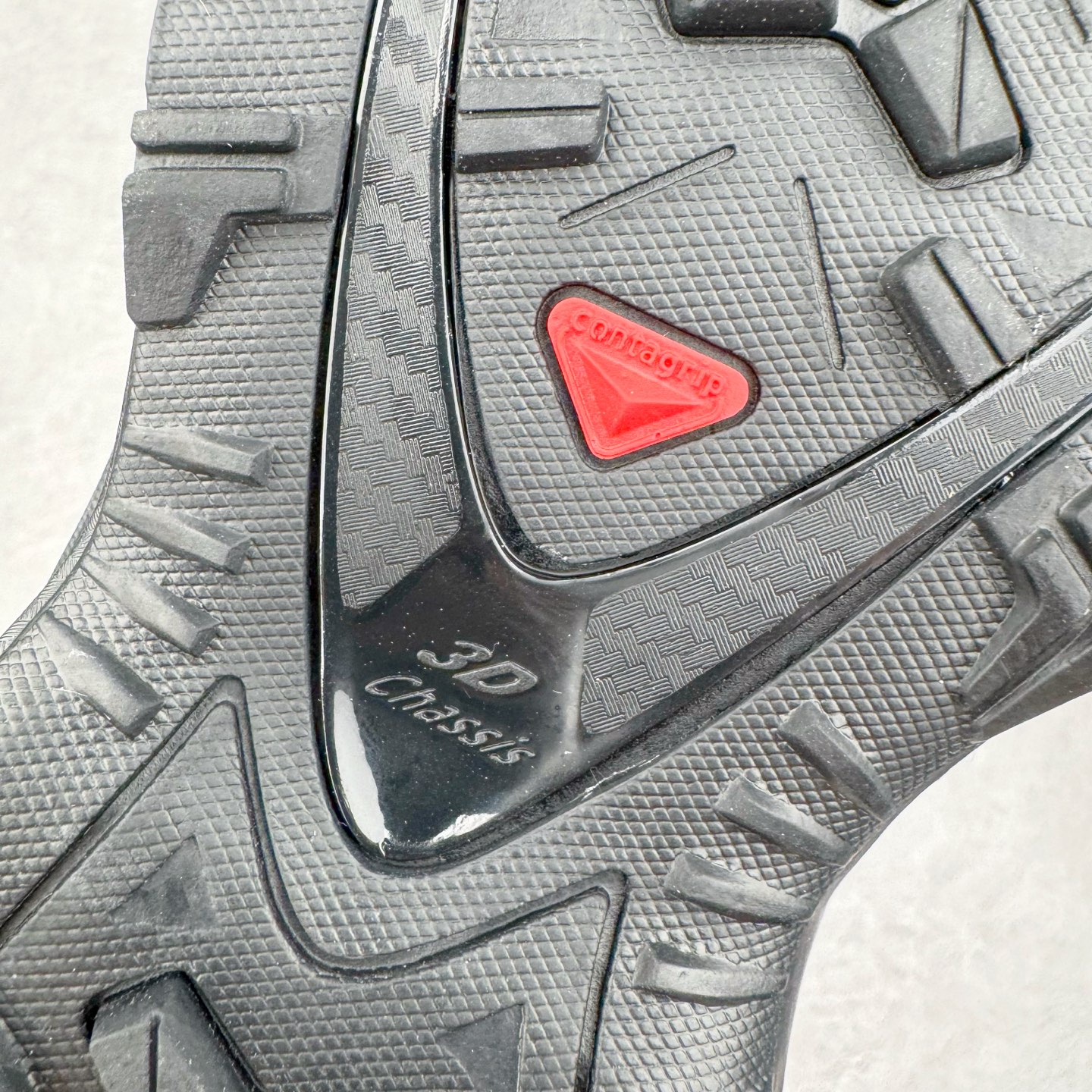 图片[11]-＃HP纯原 SALOMON XA Pro 3D ADV 萨洛蒙潮流越野机能户外功能鞋 虎扑平台特供订单 耗时半年巨作 全套原纸板楦头开发 原厂特供网布配套加持 确保原汁原味 完美呈现版型 原档数据独家私模五层组合大底 男女鞋同步官方开发至46.5 原装Ortholite轻量化鞋垫 中底布带钢印编号 原厂TPU锁扣 进口港宝加持 后跟自然饱满 还原公司包裹性 鞋面采用SENSIFT贴合技术 全方位贴合包裹脚型 鞋跟部鞋底牵引设计 提供强大的抓地性能 更适应野外崎岖不平的道路 其3D ADVANCED CHASSIS底盘 材料轻量大化 钉齿设计更具稳定性 防护性 鞋底易磨损区运用CONTAGRIP高耐磨材料 应对城市硬质路面长距离跑考验 尺码：36 36.5 37.5 38 38.5 39 40 40.5 41 42 42.5 43 44 44.5 45 46 46.5-选品中心