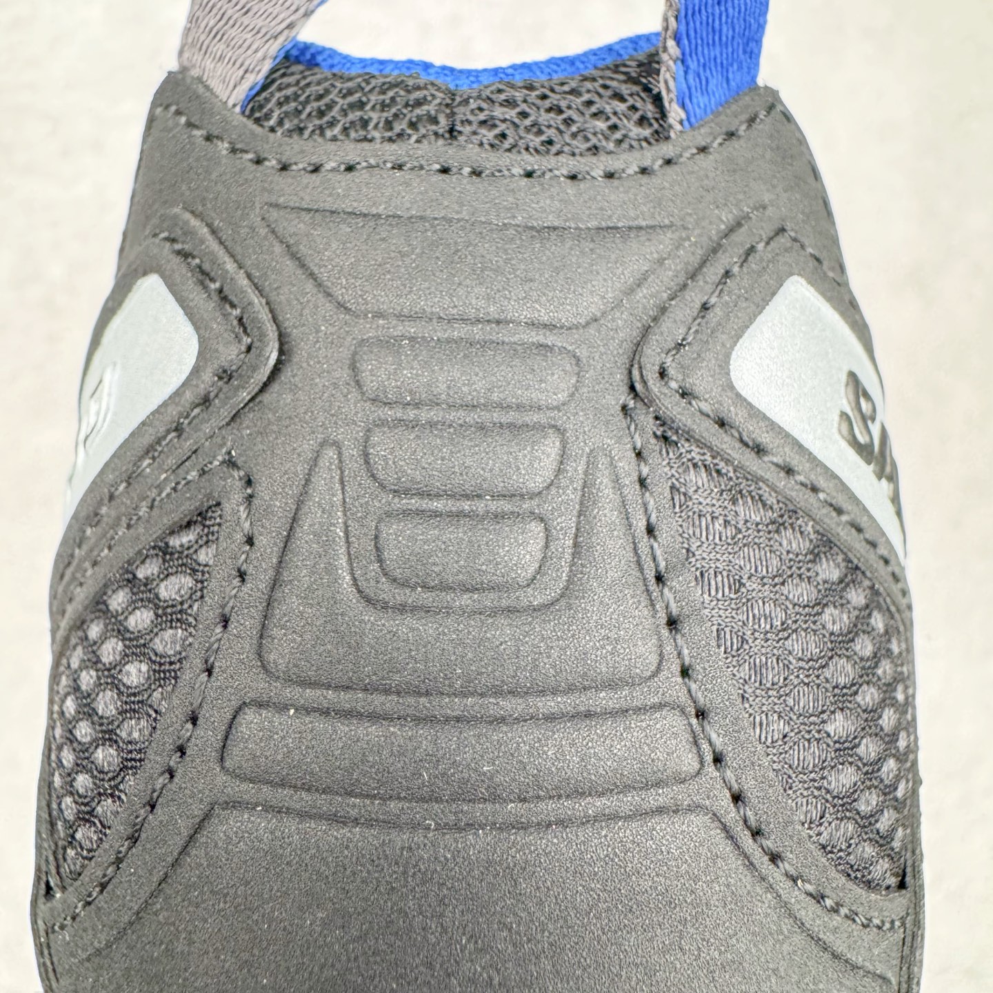 图片[10]-＃HP纯原 SALOMON XA Pro 3D ADV 萨洛蒙潮流越野机能户外功能鞋 虎扑平台特供订单 耗时半年巨作 全套原纸板楦头开发 原厂特供网布配套加持 确保原汁原味 完美呈现版型 原档数据独家私模五层组合大底 男女鞋同步官方开发至46.5 原装Ortholite轻量化鞋垫 中底布带钢印编号 原厂TPU锁扣 进口港宝加持 后跟自然饱满 还原公司包裹性 鞋面采用SENSIFT贴合技术 全方位贴合包裹脚型 鞋跟部鞋底牵引设计 提供强大的抓地性能 更适应野外崎岖不平的道路 其3D ADVANCED CHASSIS底盘 材料轻量大化 钉齿设计更具稳定性 防护性 鞋底易磨损区运用CONTAGRIP高耐磨材料 应对城市硬质路面长距离跑考验 尺码：36 36.5 37.5 38 38.5 39 40 40.5 41 42 42.5 43 44 44.5 45 46 46.5-选品中心