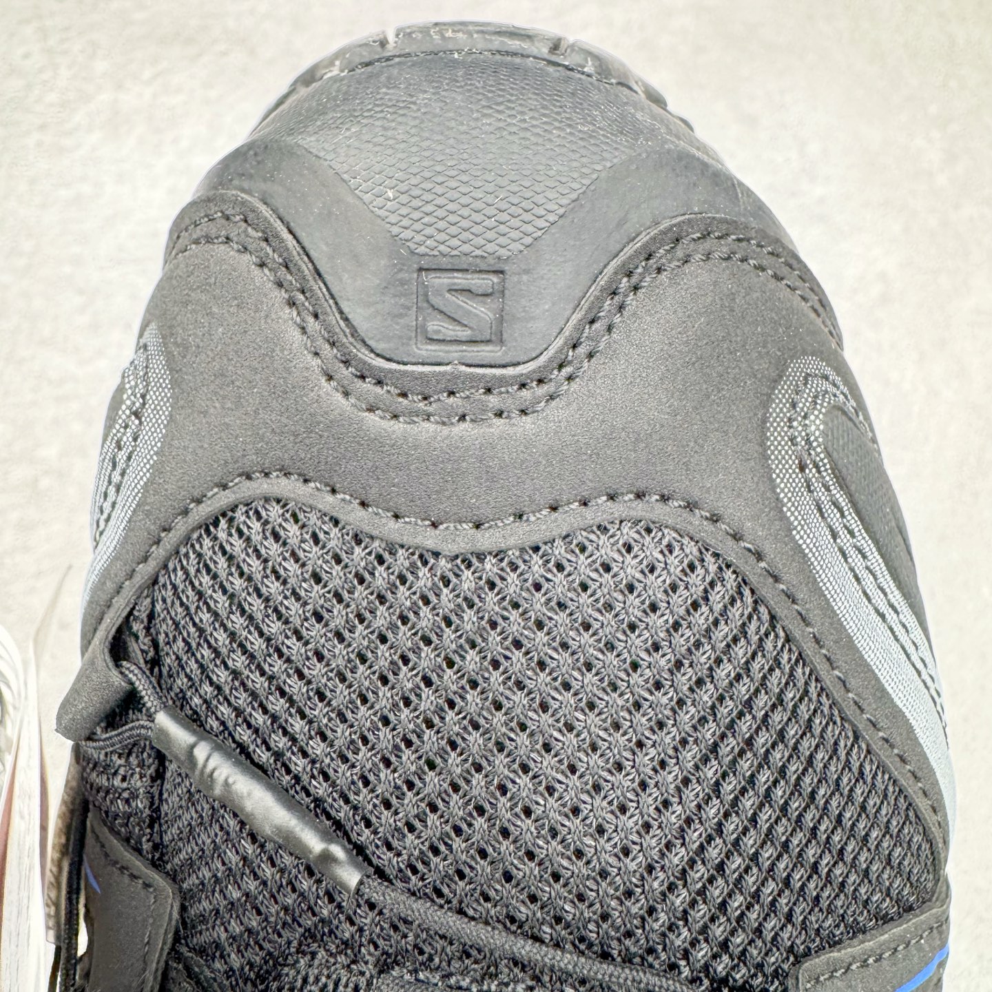 图片[15]-＃HP纯原 SALOMON XA Pro 3D ADV 萨洛蒙潮流越野机能户外功能鞋 虎扑平台特供订单 耗时半年巨作 全套原纸板楦头开发 原厂特供网布配套加持 确保原汁原味 完美呈现版型 原档数据独家私模五层组合大底 男女鞋同步官方开发至46.5 原装Ortholite轻量化鞋垫 中底布带钢印编号 原厂TPU锁扣 进口港宝加持 后跟自然饱满 还原公司包裹性 鞋面采用SENSIFT贴合技术 全方位贴合包裹脚型 鞋跟部鞋底牵引设计 提供强大的抓地性能 更适应野外崎岖不平的道路 其3D ADVANCED CHASSIS底盘 材料轻量大化 钉齿设计更具稳定性 防护性 鞋底易磨损区运用CONTAGRIP高耐磨材料 应对城市硬质路面长距离跑考验 尺码：36 36.5 37.5 38 38.5 39 40 40.5 41 42 42.5 43 44 44.5 45 46 46.5-选品中心