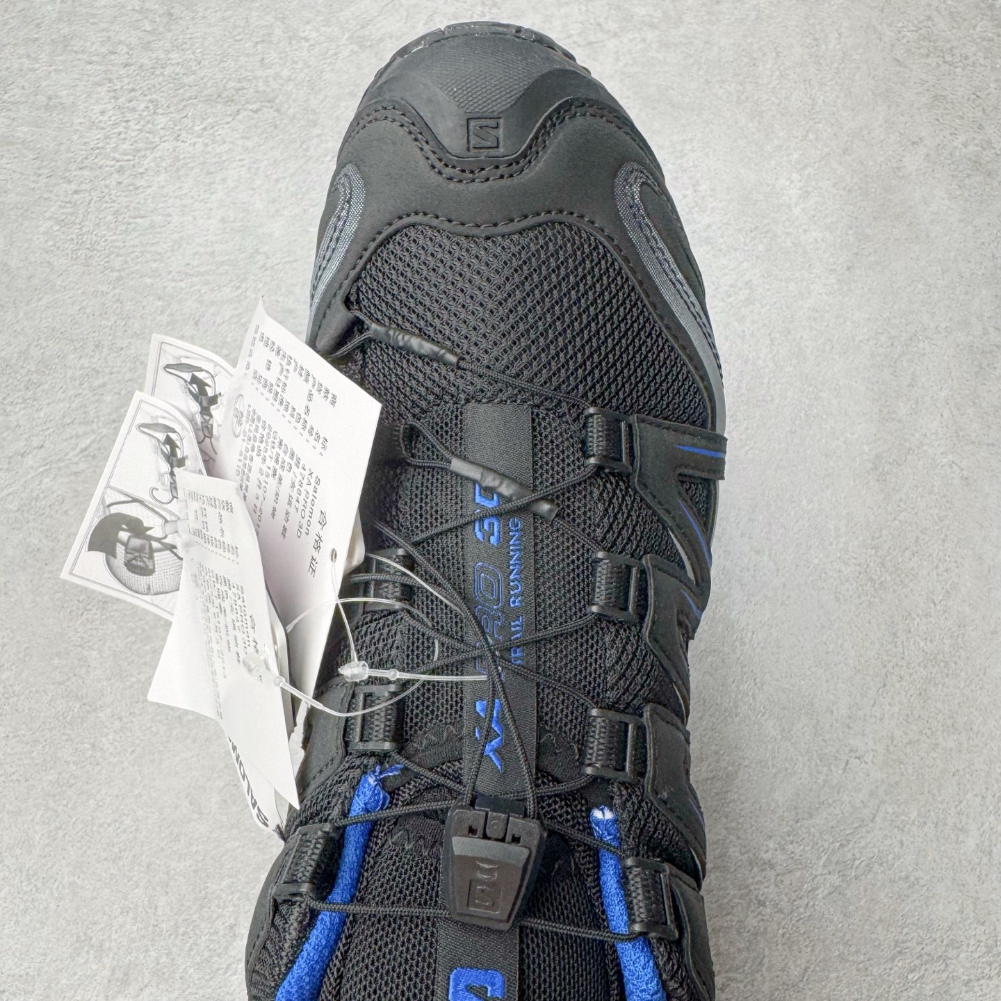 图片[4]-＃HP纯原 SALOMON XA Pro 3D ADV 萨洛蒙潮流越野机能户外功能鞋 虎扑平台特供订单 耗时半年巨作 全套原纸板楦头开发 原厂特供网布配套加持 确保原汁原味 完美呈现版型 原档数据独家私模五层组合大底 男女鞋同步官方开发至46.5 原装Ortholite轻量化鞋垫 中底布带钢印编号 原厂TPU锁扣 进口港宝加持 后跟自然饱满 还原公司包裹性 鞋面采用SENSIFT贴合技术 全方位贴合包裹脚型 鞋跟部鞋底牵引设计 提供强大的抓地性能 更适应野外崎岖不平的道路 其3D ADVANCED CHASSIS底盘 材料轻量大化 钉齿设计更具稳定性 防护性 鞋底易磨损区运用CONTAGRIP高耐磨材料 应对城市硬质路面长距离跑考验 尺码：36 36.5 37.5 38 38.5 39 40 40.5 41 42 42.5 43 44 44.5 45 46 46.5-选品中心