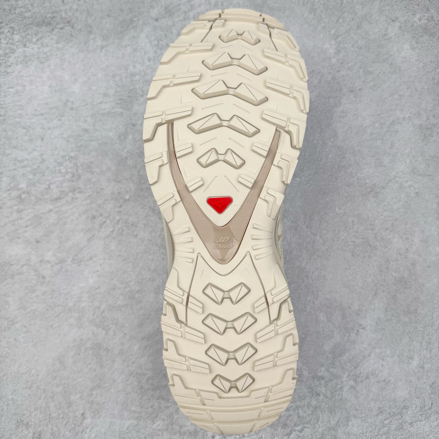 图片[9]-＃HP纯原 SALOMON XA Pro 3D ADV 萨洛蒙潮流越野机能户外功能鞋 虎扑平台特供订单 耗时半年巨作 全套原纸板楦头开发 原厂特供网布配套加持 确保原汁原味 完美呈现版型 原档数据独家私模五层组合大底 男女鞋同步官方开发至46.5 原装Ortholite轻量化鞋垫 中底布带钢印编号 原厂TPU锁扣 进口港宝加持 后跟自然饱满 还原公司包裹性 鞋面采用SENSIFT贴合技术 全方位贴合包裹脚型 鞋跟部鞋底牵引设计 提供强大的抓地性能 更适应野外崎岖不平的道路 其3D ADVANCED CHASSIS底盘 材料轻量大化 钉齿设计更具稳定性 防护性 鞋底易磨损区运用CONTAGRIP高耐磨材料 应对城市硬质路面长距离跑考验 尺码：36 36.5 37.5 38 38.5 39 40 40.5 41 42 42.5 43 44 44.5 45 46 46.5-选品中心