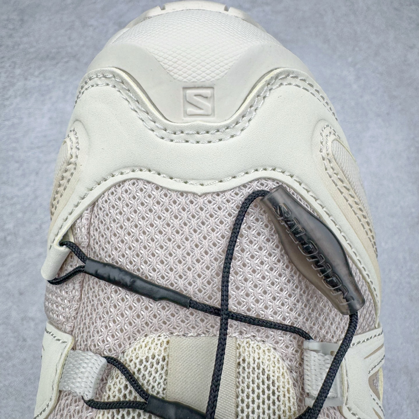 图片[15]-＃HP纯原 SALOMON XA Pro 3D ADV 萨洛蒙潮流越野机能户外功能鞋 虎扑平台特供订单 耗时半年巨作 全套原纸板楦头开发 原厂特供网布配套加持 确保原汁原味 完美呈现版型 原档数据独家私模五层组合大底 男女鞋同步官方开发至46.5 原装Ortholite轻量化鞋垫 中底布带钢印编号 原厂TPU锁扣 进口港宝加持 后跟自然饱满 还原公司包裹性 鞋面采用SENSIFT贴合技术 全方位贴合包裹脚型 鞋跟部鞋底牵引设计 提供强大的抓地性能 更适应野外崎岖不平的道路 其3D ADVANCED CHASSIS底盘 材料轻量大化 钉齿设计更具稳定性 防护性 鞋底易磨损区运用CONTAGRIP高耐磨材料 应对城市硬质路面长距离跑考验 尺码：36 36.5 37.5 38 38.5 39 40 40.5 41 42 42.5 43 44 44.5 45 46 46.5-选品中心