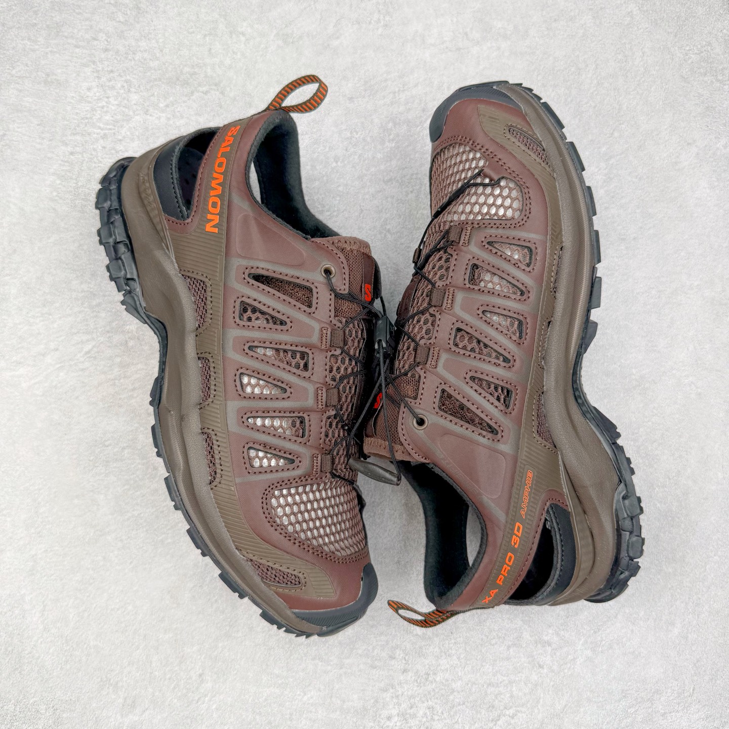 图片[3]-＃HP纯原 SALOMON XA Pro 3D AMPHIB 萨洛蒙潮流越野机能户外功能鞋 虎扑平台特供订单 耗时半年巨作 全套原纸板楦头开发 原厂特供网布配套加持 确保原汁原味 完美呈现版型 原档数据独家私模五层组合大底 男女鞋同步官方开发至46.5 原装Ortholite轻量化鞋垫 中底布带钢印编号 原厂TPU锁扣 进口港宝加持 后跟自然饱满 还原公司包裹性 鞋面采用SENSIFT贴合技术 全方位贴合包裹脚型 鞋跟部鞋底牵引设计 提供强大的抓地性能 更适应野外崎岖不平的道路 其3D ADVANCED CHASSIS底盘 材料轻量大化 钉齿设计更具稳定性 防护性 鞋底易磨损区运用CONTAGRIP高耐磨材料 应对城市硬质路面长距离跑考验 尺码：36 36.5 37.5 38 38.5 39 40 40.5 41 42 42.5 43 44 44.5 45 46 46.5-选品中心