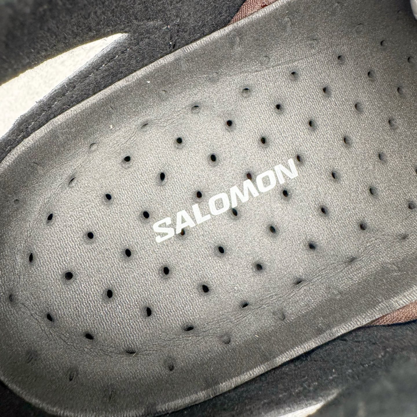 图片[13]-＃HP纯原 SALOMON XA Pro 3D AMPHIB 萨洛蒙潮流越野机能户外功能鞋 虎扑平台特供订单 耗时半年巨作 全套原纸板楦头开发 原厂特供网布配套加持 确保原汁原味 完美呈现版型 原档数据独家私模五层组合大底 男女鞋同步官方开发至46.5 原装Ortholite轻量化鞋垫 中底布带钢印编号 原厂TPU锁扣 进口港宝加持 后跟自然饱满 还原公司包裹性 鞋面采用SENSIFT贴合技术 全方位贴合包裹脚型 鞋跟部鞋底牵引设计 提供强大的抓地性能 更适应野外崎岖不平的道路 其3D ADVANCED CHASSIS底盘 材料轻量大化 钉齿设计更具稳定性 防护性 鞋底易磨损区运用CONTAGRIP高耐磨材料 应对城市硬质路面长距离跑考验 尺码：36 36.5 37.5 38 38.5 39 40 40.5 41 42 42.5 43 44 44.5 45 46 46.5-选品中心