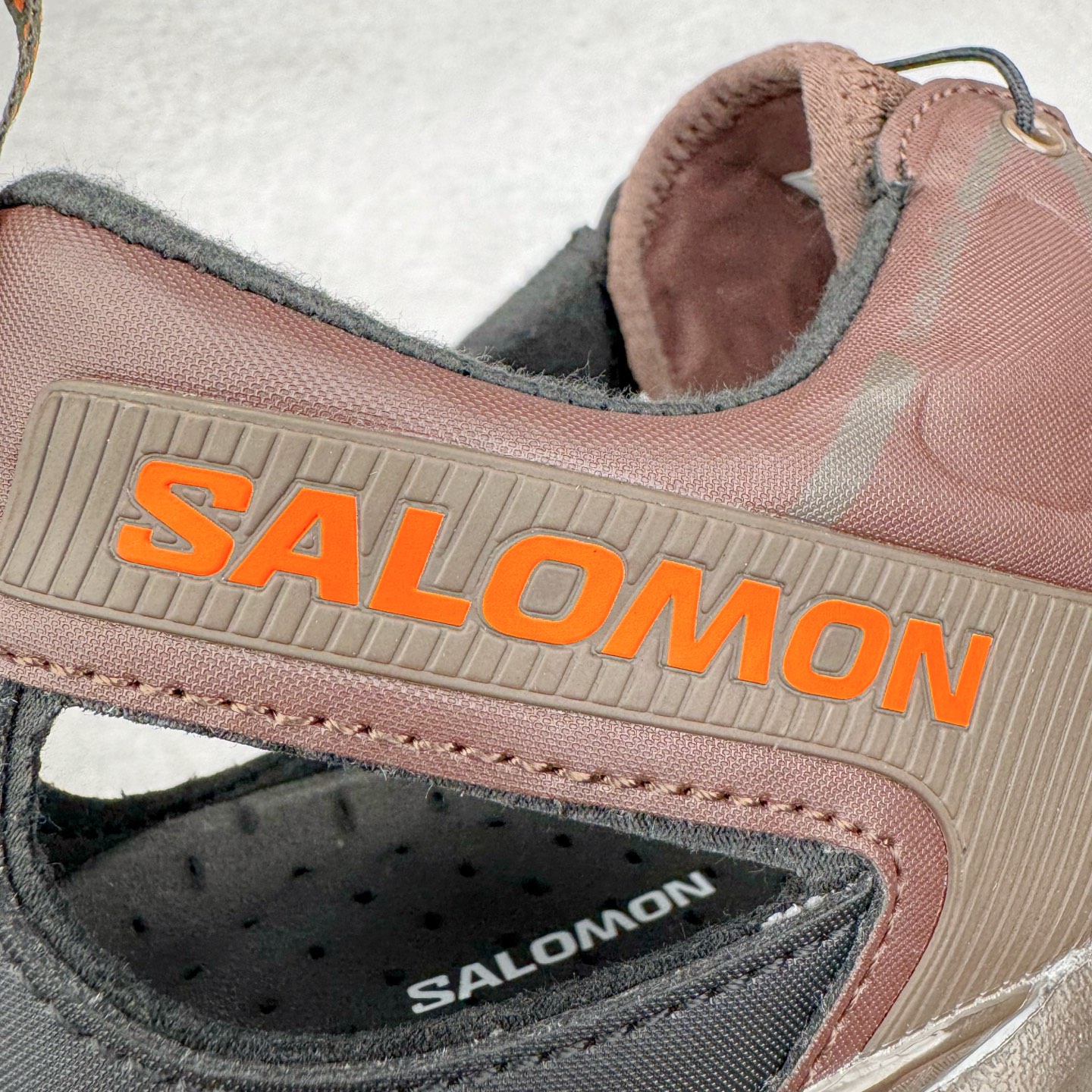 图片[18]-＃HP纯原 SALOMON XA Pro 3D AMPHIB 萨洛蒙潮流越野机能户外功能鞋 虎扑平台特供订单 耗时半年巨作 全套原纸板楦头开发 原厂特供网布配套加持 确保原汁原味 完美呈现版型 原档数据独家私模五层组合大底 男女鞋同步官方开发至46.5 原装Ortholite轻量化鞋垫 中底布带钢印编号 原厂TPU锁扣 进口港宝加持 后跟自然饱满 还原公司包裹性 鞋面采用SENSIFT贴合技术 全方位贴合包裹脚型 鞋跟部鞋底牵引设计 提供强大的抓地性能 更适应野外崎岖不平的道路 其3D ADVANCED CHASSIS底盘 材料轻量大化 钉齿设计更具稳定性 防护性 鞋底易磨损区运用CONTAGRIP高耐磨材料 应对城市硬质路面长距离跑考验 尺码：36 36.5 37.5 38 38.5 39 40 40.5 41 42 42.5 43 44 44.5 45 46 46.5-选品中心