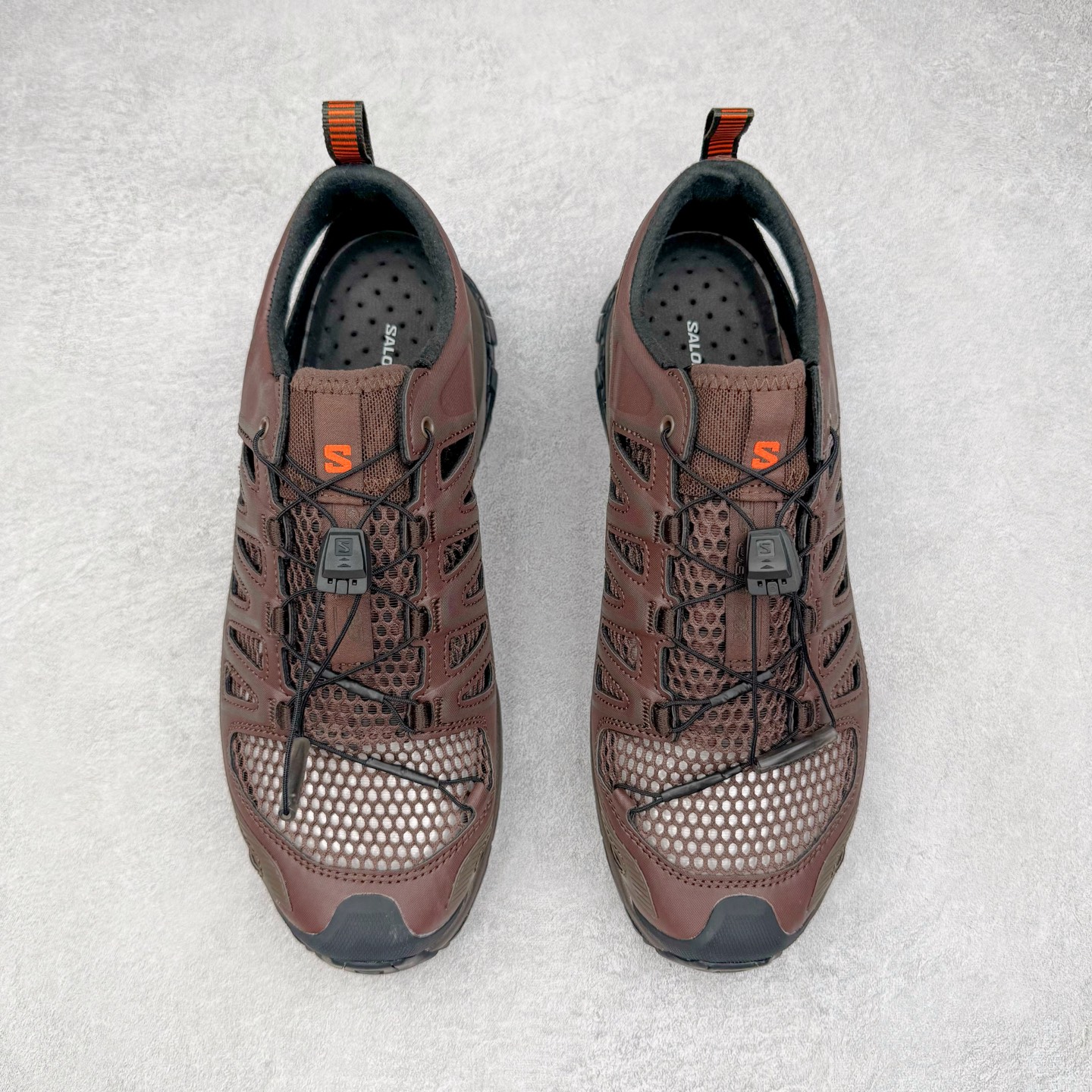 图片[2]-＃HP纯原 SALOMON XA Pro 3D AMPHIB 萨洛蒙潮流越野机能户外功能鞋 虎扑平台特供订单 耗时半年巨作 全套原纸板楦头开发 原厂特供网布配套加持 确保原汁原味 完美呈现版型 原档数据独家私模五层组合大底 男女鞋同步官方开发至46.5 原装Ortholite轻量化鞋垫 中底布带钢印编号 原厂TPU锁扣 进口港宝加持 后跟自然饱满 还原公司包裹性 鞋面采用SENSIFT贴合技术 全方位贴合包裹脚型 鞋跟部鞋底牵引设计 提供强大的抓地性能 更适应野外崎岖不平的道路 其3D ADVANCED CHASSIS底盘 材料轻量大化 钉齿设计更具稳定性 防护性 鞋底易磨损区运用CONTAGRIP高耐磨材料 应对城市硬质路面长距离跑考验 尺码：36 36.5 37.5 38 38.5 39 40 40.5 41 42 42.5 43 44 44.5 45 46 46.5-选品中心