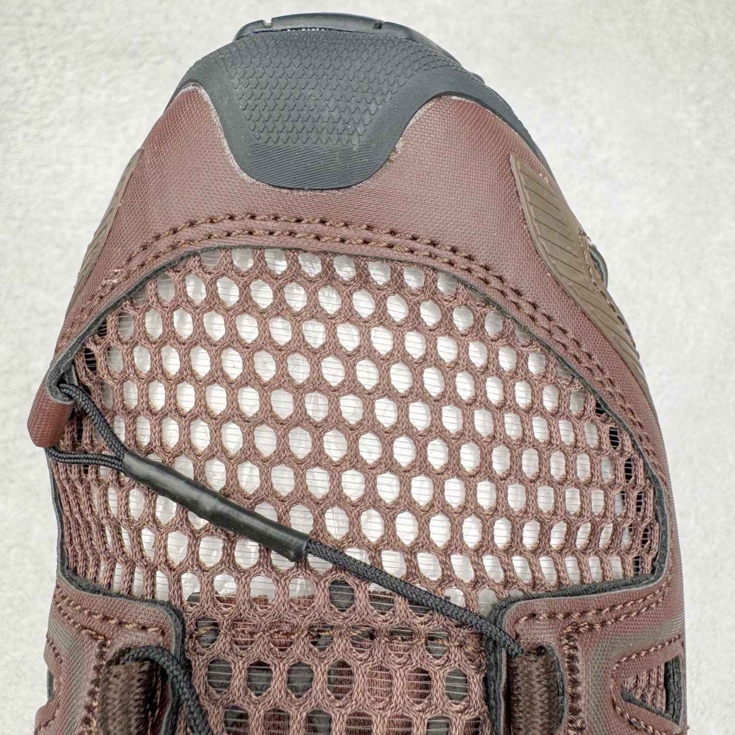 图片[16]-＃HP纯原 SALOMON XA Pro 3D AMPHIB 萨洛蒙潮流越野机能户外功能鞋 虎扑平台特供订单 耗时半年巨作 全套原纸板楦头开发 原厂特供网布配套加持 确保原汁原味 完美呈现版型 原档数据独家私模五层组合大底 男女鞋同步官方开发至46.5 原装Ortholite轻量化鞋垫 中底布带钢印编号 原厂TPU锁扣 进口港宝加持 后跟自然饱满 还原公司包裹性 鞋面采用SENSIFT贴合技术 全方位贴合包裹脚型 鞋跟部鞋底牵引设计 提供强大的抓地性能 更适应野外崎岖不平的道路 其3D ADVANCED CHASSIS底盘 材料轻量大化 钉齿设计更具稳定性 防护性 鞋底易磨损区运用CONTAGRIP高耐磨材料 应对城市硬质路面长距离跑考验 尺码：36 36.5 37.5 38 38.5 39 40 40.5 41 42 42.5 43 44 44.5 45 46 46.5-选品中心