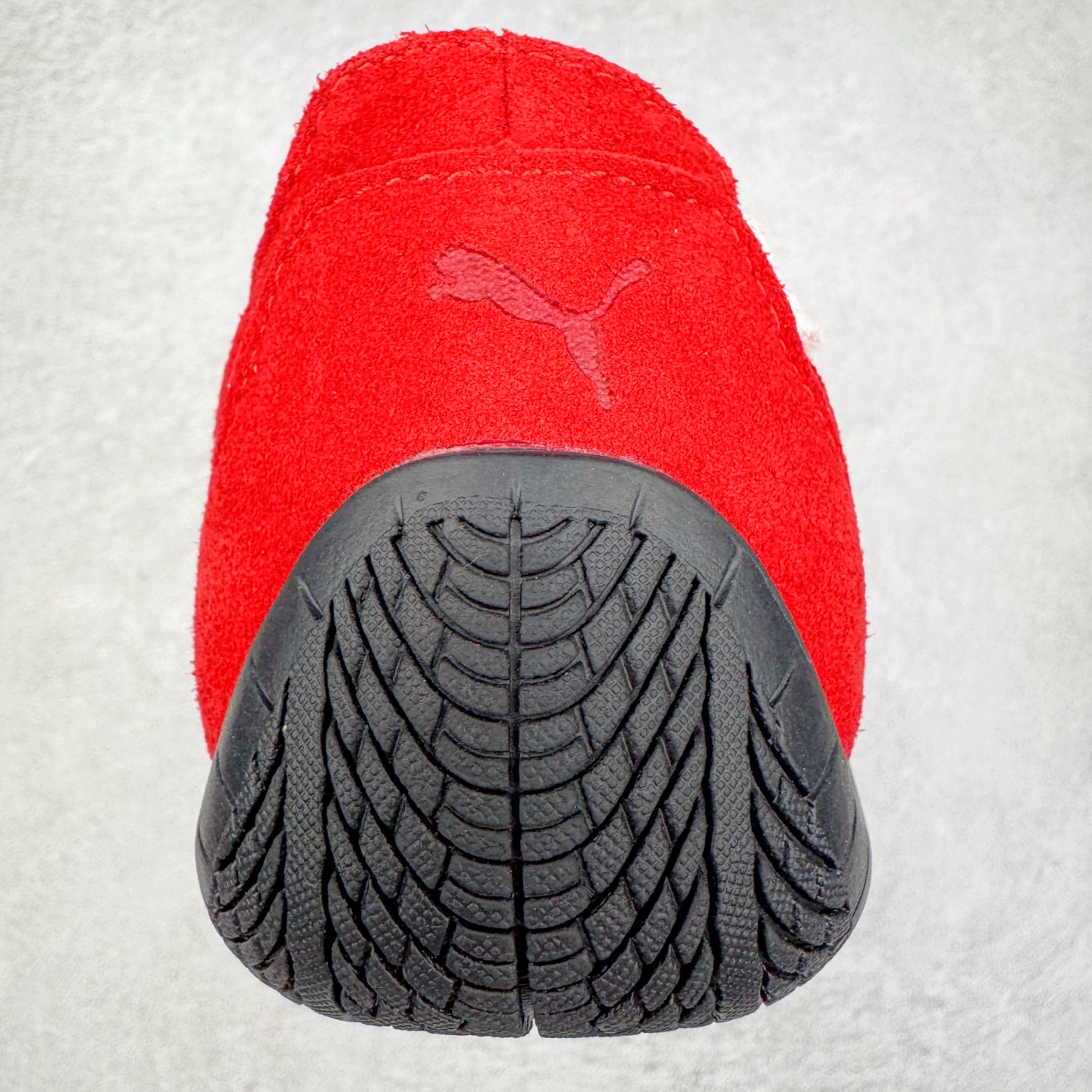 图片[8]-＃DT PUMA Speedcat Ballerina 彪马柔软舒适防滑耐磨低帮生活休闲鞋芭蕾舞鞋单鞋玛丽珍鞋 这次，PUMA决定再对Speedcat来一次创新，以芭蕾舞鞋为灵感，将芭蕾舞鞋的灵动与轻盈感与赛车鞋融为一体，带来极具个性的全新鞋款Speedcat Ballerina。Speedcat Ballerina由Speedcat去除鞋舌、鞋带以及部分鞋侧位打造而成，鞋带部分被改为如同芭蕾鞋般的交叉弹性带，PUMA的标志依旧设计于鞋侧旁，整个鞋款外观变得更加优雅。Speedcat Ballerina 还汲取了赛车鞋的抓地设计，配备经典橡胶大底。尺码：36 37 37.5 38 38.5 39 40 40.5 41-选品中心