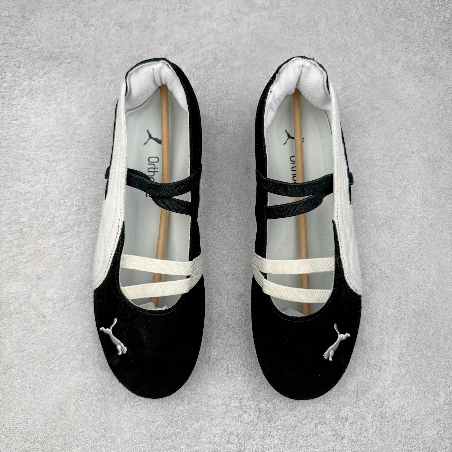 图片[2]-＃DT PUMA Speedcat Ballerina 彪马柔软舒适防滑耐磨低帮生活休闲鞋芭蕾舞鞋单鞋玛丽珍鞋 这次，PUMA决定再对Speedcat来一次创新，以芭蕾舞鞋为灵感，将芭蕾舞鞋的灵动与轻盈感与赛车鞋融为一体，带来极具个性的全新鞋款Speedcat Ballerina。Speedcat Ballerina由Speedcat去除鞋舌、鞋带以及部分鞋侧位打造而成，鞋带部分被改为如同芭蕾鞋般的交叉弹性带，PUMA的标志依旧设计于鞋侧旁，整个鞋款外观变得更加优雅。Speedcat Ballerina 还汲取了赛车鞋的抓地设计，配备经典橡胶大底。尺码：36 37 37.5 38 38.5 39 40 40.5 41-选品中心