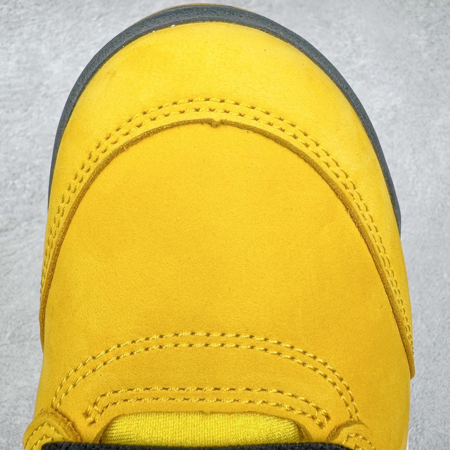 图片[22]-＃PK纯原 Air Jordan AJ5 Retro Tokyo T23 京东黑黄 IO3372-700 SZ原厂全套原楦原纸板磨具开发 原厂皮料加持 原厂港宝加持定型后跟R度完美 同源原厂电绣 飞人针数密度立体效果一致 原厂拉帮手法 原厂配置纸衬高频鞋盒 原厂指令配双鞋带 原厂TPU网格鞋带扣 超高鞋面清洁度 最高QC检验标准 控制溢胶瑕疵 到手可放心比对发售原鞋 上脚百分百充正驾驭 尺码：40 40.5 41 42 42.5 43 44 44.5 45 46 47.5-选品中心