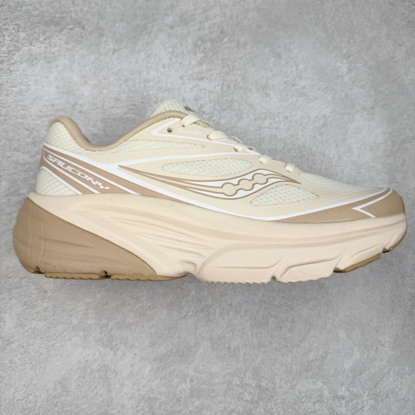 #福利特价 Saucony GUARD AMR 索康尼日常百搭通勤缓震跑步鞋 男女同款 尺码:36 36.5 37.5 38 38.5 39 40 40.5 41 42 42.5 43 44 44.5 45-选品中心