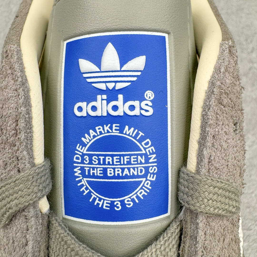 图片[13]-＃CS纯原 AD Original Gazelle Indoor Trainers 瞪羚室内鞋系列低帮复古百搭休闲运动德训风板鞋 灰白 IF1807 高端零售特供批次 原厂定制长毛翻毛皮组合环保纤维革鞋面材质 内置环保海玻璃鞋垫 外置RB橡胶大底 产品品控稳定性领先行业 原厂全套原楦原纸板冲刀磨具开发 原厂皮料加持 原厂港宝加持定型后跟R度完美 将复古进行到底 简约流畅 三十年不变经典 这款Gazelle运动鞋 无论面料、配色、质感或设计 都只在重现其1991年原款的经典 皮革鞋面 撞色三条纹和鞋跟标的设计 力求呈现90年代的经典复古风潮 Samba火热的同时 也带动了其它的复古鞋型 Gazelle便是其中一只 Gazelle Indoor拥有包边更宽的T字型鞋头 更好的保护运动员的前掌 浓浓的复古氛围感 非常适合现在流行的Cleanfit风格 尺码：35.5 36 36.5 37.5 38 38.5 39 40 40.5 41 42 42.5 43 44 44.5 45 46-选品中心