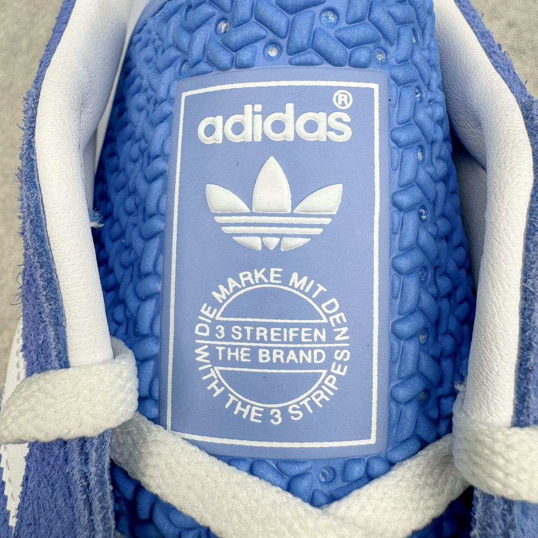 图片[13]-＃CS纯原 AD Original Gazelle Indoor Trainers 瞪羚室内鞋系列低帮复古百搭休闲运动德训风板鞋 蓝白 HQ8717 高端零售特供批次 原厂定制长毛翻毛皮组合环保纤维革鞋面材质 内置环保海玻璃鞋垫 外置RB橡胶大底 产品品控稳定性领先行业 原厂全套原楦原纸板冲刀磨具开发 原厂皮料加持 原厂港宝加持定型后跟R度完美 将复古进行到底 简约流畅 三十年不变经典 这款Gazelle运动鞋 无论面料、配色、质感或设计 都只在重现其1991年原款的经典 皮革鞋面 撞色三条纹和鞋跟标的设计 力求呈现90年代的经典复古风潮 Samba火热的同时 也带动了其它的复古鞋型 Gazelle便是其中一只 Gazelle Indoor拥有包边更宽的T字型鞋头 更好的保护运动员的前掌 浓浓的复古氛围感 非常适合现在流行的Cleanfit风格 尺码：35.5 36 36.5 37.5 38 38.5 39 40 40.5 41 42 42.5 43 44 44.5 45 46-选品中心
