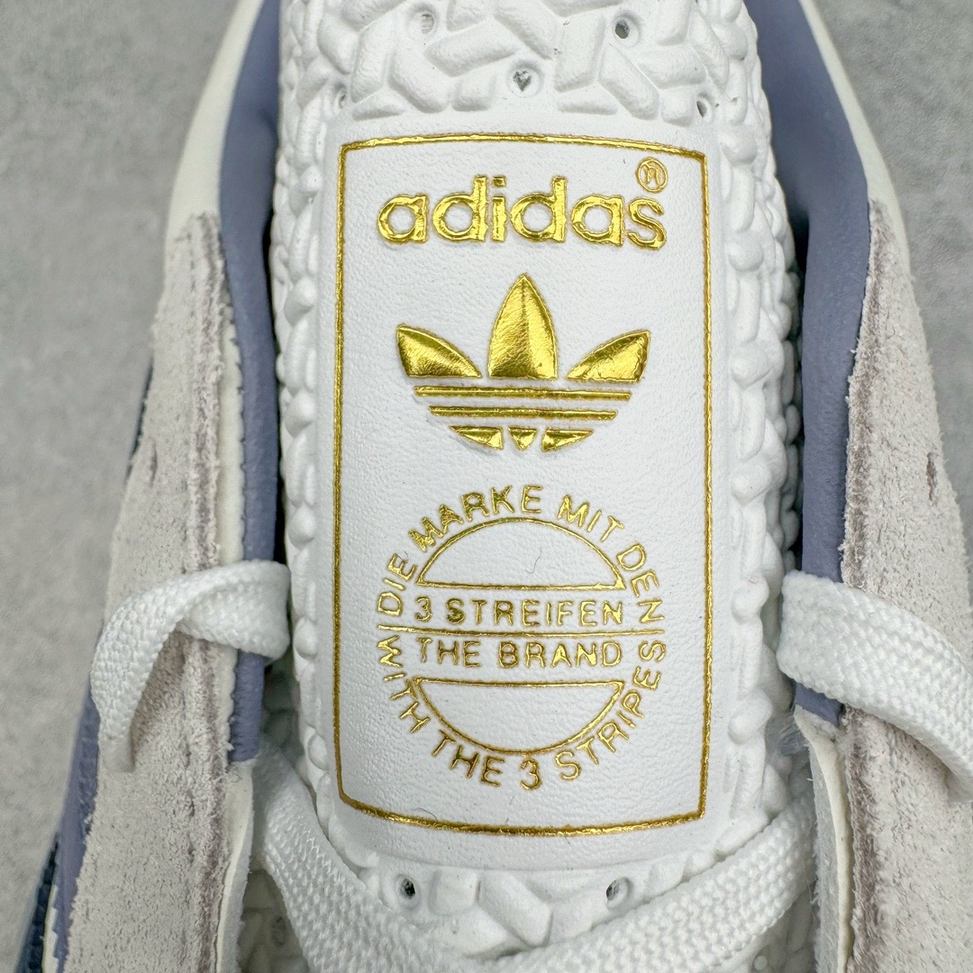图片[17]-＃CS纯原 AD Original Gazelle Indoor Trainers 瞪羚室内鞋系列低帮复古百搭休闲运动德训风板鞋 白紫 IG1643 高端零售特供批次 原厂定制长毛翻毛皮组合环保纤维革鞋面材质 内置环保海玻璃鞋垫 外置RB橡胶大底 产品品控稳定性领先行业 原厂全套原楦原纸板冲刀磨具开发 原厂皮料加持 原厂港宝加持定型后跟R度完美 将复古进行到底 简约流畅 三十年不变经典 这款Gazelle运动鞋 无论面料、配色、质感或设计 都只在重现其1991年原款的经典 皮革鞋面 撞色三条纹和鞋跟标的设计 力求呈现90年代的经典复古风潮 Samba火热的同时 也带动了其它的复古鞋型 Gazelle便是其中一只 Gazelle Indoor拥有包边更宽的T字型鞋头 更好的保护运动员的前掌 浓浓的复古氛围感 非常适合现在流行的Cleanfit风格 尺码：35.5 36 36.5 37.5 38 38.5 39 40 40.5 41 42 42.5 43 44 44.5 45 46-选品中心