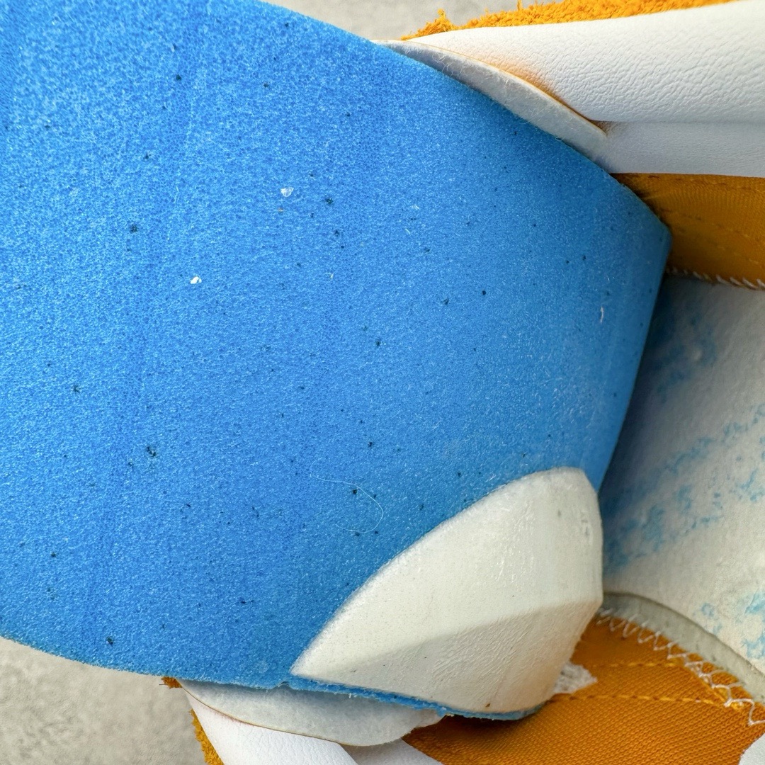 图片[11]-＃CS纯原 AD Original Gazelle Indoor Trainers 瞪羚室内鞋系列低帮复古百搭休闲运动德训风板鞋 黄白 HQ8716 高端零售特供批次 原厂定制长毛翻毛皮组合环保纤维革鞋面材质 内置环保海玻璃鞋垫 外置RB橡胶大底 产品品控稳定性领先行业 原厂全套原楦原纸板冲刀磨具开发 原厂皮料加持 原厂港宝加持定型后跟R度完美 将复古进行到底 简约流畅 三十年不变经典 这款Gazelle运动鞋 无论面料、配色、质感或设计 都只在重现其1991年原款的经典 皮革鞋面 撞色三条纹和鞋跟标的设计 力求呈现90年代的经典复古风潮 Samba火热的同时 也带动了其它的复古鞋型 Gazelle便是其中一只 Gazelle Indoor拥有包边更宽的T字型鞋头 更好的保护运动员的前掌 浓浓的复古氛围感 非常适合现在流行的Cleanfit风格 尺码：35.5 36 36.5 37.5 38 38.5 39 40 40.5 41 42 42.5 43 44 44.5 45 46-选品中心