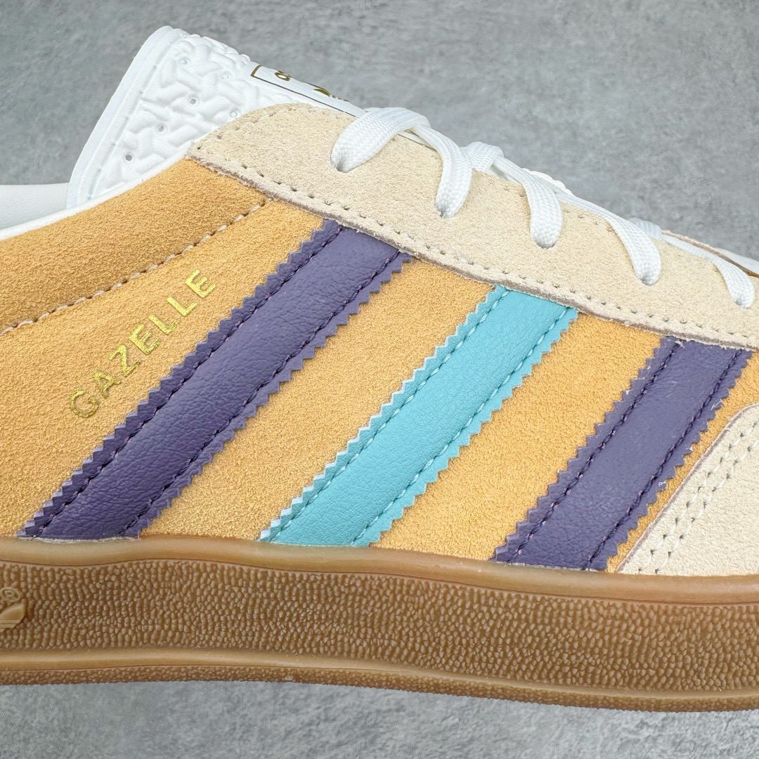 图片[10]-＃CS纯原 AD Original Gazelle Indoor Trainers 瞪羚室内鞋系列低帮复古百搭休闲运动德训风板鞋 黄米紫 IG1636 高端零售特供批次 原厂定制长毛翻毛皮组合环保纤维革鞋面材质 内置环保海玻璃鞋垫 外置RB橡胶大底 产品品控稳定性领先行业 原厂全套原楦原纸板冲刀磨具开发 原厂皮料加持 原厂港宝加持定型后跟R度完美 将复古进行到底 简约流畅 三十年不变经典 这款Gazelle运动鞋 无论面料、配色、质感或设计 都只在重现其1991年原款的经典 皮革鞋面 撞色三条纹和鞋跟标的设计 力求呈现90年代的经典复古风潮 Samba火热的同时 也带动了其它的复古鞋型 Gazelle便是其中一只 Gazelle Indoor拥有包边更宽的T字型鞋头 更好的保护运动员的前掌 浓浓的复古氛围感 非常适合现在流行的Cleanfit风格 尺码：35.5 36 36.5 37.5 38 38.5 39 40 40.5 41 42 42.5 43 44 44.5 45 46-选品中心