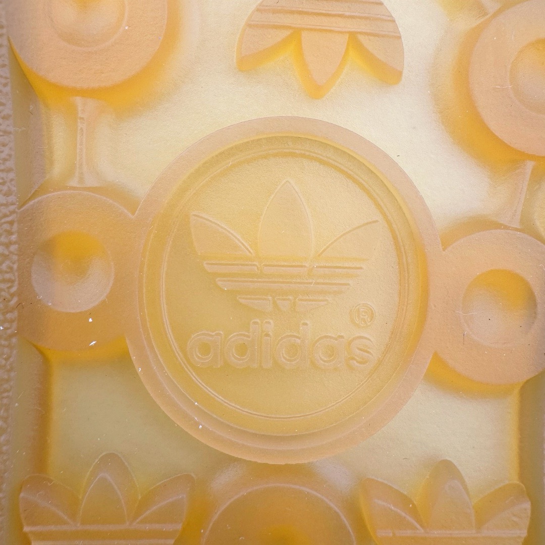 图片[18]-＃CS纯原 AD Original Gazelle Indoor Trainers 瞪羚室内鞋系列低帮复古百搭休闲运动德训风板鞋 淡粉 IE2946 高端零售特供批次 原厂定制长毛翻毛皮组合环保纤维革鞋面材质 内置环保海玻璃鞋垫 外置RB橡胶大底 产品品控稳定性领先行业 原厂全套原楦原纸板冲刀磨具开发 原厂皮料加持 原厂港宝加持定型后跟R度完美 将复古进行到底 简约流畅 三十年不变经典 这款Gazelle运动鞋 无论面料、配色、质感或设计 都只在重现其1991年原款的经典 皮革鞋面 撞色三条纹和鞋跟标的设计 力求呈现90年代的经典复古风潮 Samba火热的同时 也带动了其它的复古鞋型 Gazelle便是其中一只 Gazelle Indoor拥有包边更宽的T字型鞋头 更好的保护运动员的前掌 浓浓的复古氛围感 非常适合现在流行的Cleanfit风格 尺码：35.5 36 36.5 37.5 38 38.5 39 40 40.5 41 42 42.5 43 44 44.5 45 46-选品中心