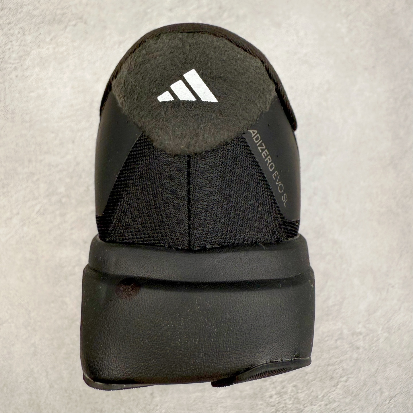 图片[8]-＃福利特价 AD Adizero EVO SL 马拉松竞速专业跑鞋 CELERMESH针织网面非常轻薄 纤维间的缝隙很大 可以保证跑步时的透气、排汗效果 鞋舌直接与两侧的内衬和鞋底连接在一起 在跑步过程中不会被鞋舌的左右移动所困扰 在标准鞋带孔的基础上再拓宽一组鞋带孔 适合不同脚型的需求 突破性 EnergyRods 技术，有助于跑者实现更好的成绩 中底独特的LIGHTSTRIKE PRO泡棉材质 微弹感觉在跑步过程中给予了良好的支撑体验 对于顶级精英和高水平进阶跑者来说 ADIOS PRO是一双值得信赖的竞速比赛用鞋 尺码：36 36.5 37.5 38 38.5 39 40 40.5 41 42 42.5 43 44 44.5 45-选品中心