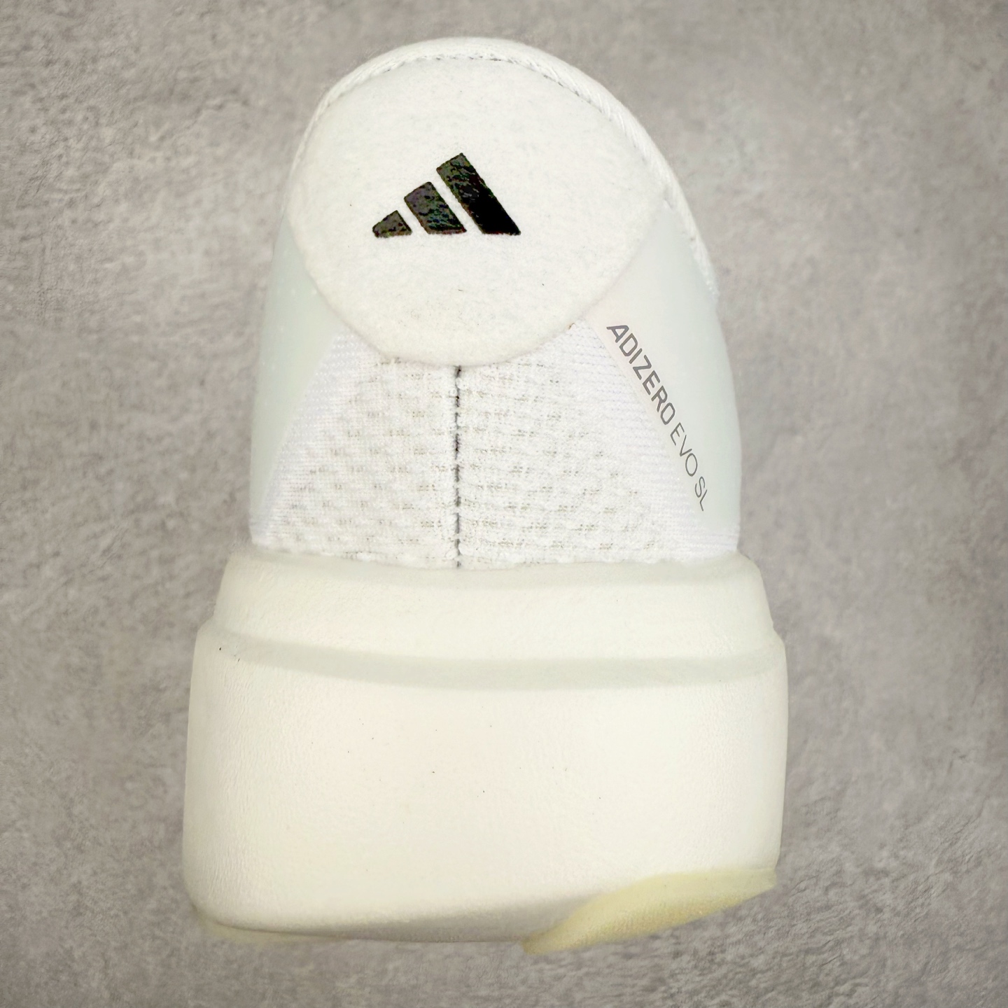 图片[8]-＃福利特价 AD Adizero EVO SL 马拉松竞速专业跑鞋 CELERMESH针织网面非常轻薄 纤维间的缝隙很大 可以保证跑步时的透气、排汗效果 鞋舌直接与两侧的内衬和鞋底连接在一起 在跑步过程中不会被鞋舌的左右移动所困扰 在标准鞋带孔的基础上再拓宽一组鞋带孔 适合不同脚型的需求 突破性 EnergyRods 技术，有助于跑者实现更好的成绩 中底独特的LIGHTSTRIKE PRO泡棉材质 微弹感觉在跑步过程中给予了良好的支撑体验 对于顶级精英和高水平进阶跑者来说 ADIOS PRO是一双值得信赖的竞速比赛用鞋 尺码：36 36.5 37.5 38 38.5 39 40 40.5 41 42 42.5 43 44 44.5 45-选品中心