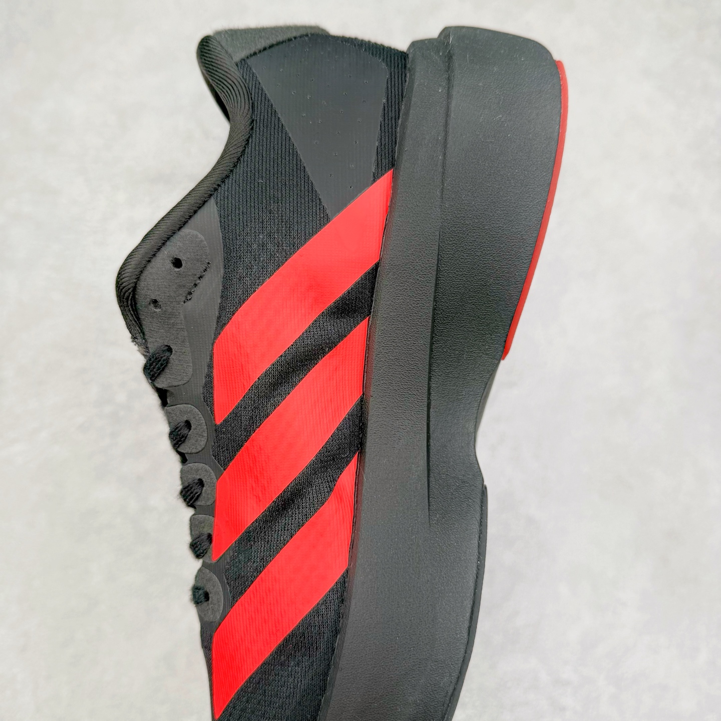 图片[7]-＃福利特价 AD Adizero EVO SL 马拉松竞速专业跑鞋 CELERMESH针织网面非常轻薄 纤维间的缝隙很大 可以保证跑步时的透气、排汗效果 鞋舌直接与两侧的内衬和鞋底连接在一起 在跑步过程中不会被鞋舌的左右移动所困扰 在标准鞋带孔的基础上再拓宽一组鞋带孔 适合不同脚型的需求 突破性 EnergyRods 技术，有助于跑者实现更好的成绩 中底独特的LIGHTSTRIKE PRO泡棉材质 微弹感觉在跑步过程中给予了良好的支撑体验 对于顶级精英和高水平进阶跑者来说 ADIOS PRO是一双值得信赖的竞速比赛用鞋 尺码：36 36.5 37.5 38 38.5 39 40 40.5 41 42 42.5 43 44 44.5 45-选品中心