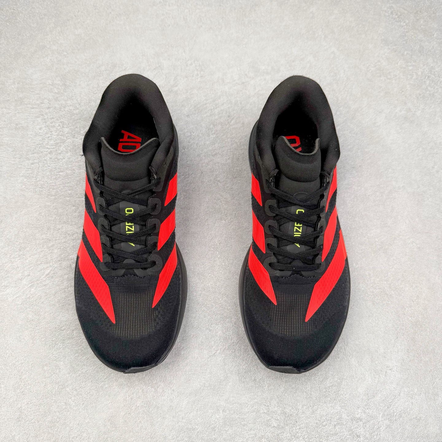 图片[2]-＃福利特价 AD Adizero EVO SL 马拉松竞速专业跑鞋 CELERMESH针织网面非常轻薄 纤维间的缝隙很大 可以保证跑步时的透气、排汗效果 鞋舌直接与两侧的内衬和鞋底连接在一起 在跑步过程中不会被鞋舌的左右移动所困扰 在标准鞋带孔的基础上再拓宽一组鞋带孔 适合不同脚型的需求 突破性 EnergyRods 技术，有助于跑者实现更好的成绩 中底独特的LIGHTSTRIKE PRO泡棉材质 微弹感觉在跑步过程中给予了良好的支撑体验 对于顶级精英和高水平进阶跑者来说 ADIOS PRO是一双值得信赖的竞速比赛用鞋 尺码：36 36.5 37.5 38 38.5 39 40 40.5 41 42 42.5 43 44 44.5 45-选品中心