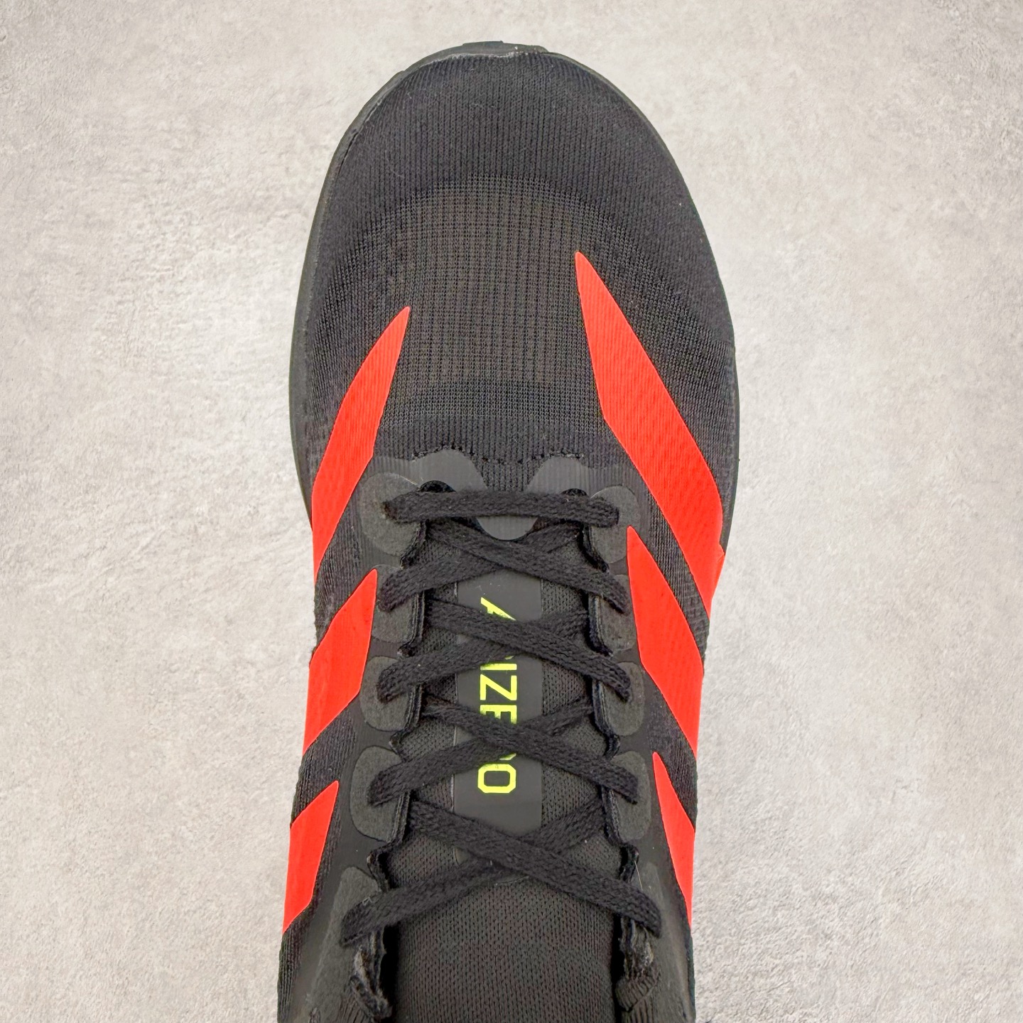 图片[4]-＃福利特价 AD Adizero EVO SL 马拉松竞速专业跑鞋 CELERMESH针织网面非常轻薄 纤维间的缝隙很大 可以保证跑步时的透气、排汗效果 鞋舌直接与两侧的内衬和鞋底连接在一起 在跑步过程中不会被鞋舌的左右移动所困扰 在标准鞋带孔的基础上再拓宽一组鞋带孔 适合不同脚型的需求 突破性 EnergyRods 技术，有助于跑者实现更好的成绩 中底独特的LIGHTSTRIKE PRO泡棉材质 微弹感觉在跑步过程中给予了良好的支撑体验 对于顶级精英和高水平进阶跑者来说 ADIOS PRO是一双值得信赖的竞速比赛用鞋 尺码：36 36.5 37.5 38 38.5 39 40 40.5 41 42 42.5 43 44 44.5 45-选品中心