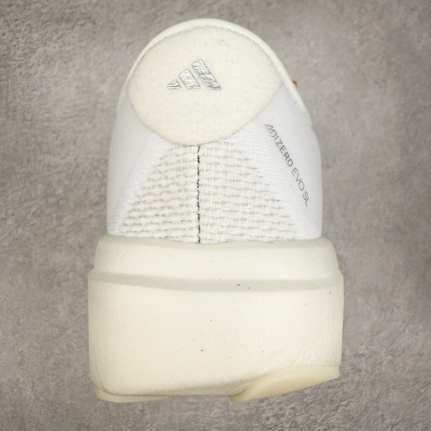 图片[8]-＃福利特价 AD Adizero EVO SL 马拉松竞速专业跑鞋 CELERMESH针织网面非常轻薄 纤维间的缝隙很大 可以保证跑步时的透气、排汗效果 鞋舌直接与两侧的内衬和鞋底连接在一起 在跑步过程中不会被鞋舌的左右移动所困扰 在标准鞋带孔的基础上再拓宽一组鞋带孔 适合不同脚型的需求 突破性 EnergyRods 技术，有助于跑者实现更好的成绩 中底独特的LIGHTSTRIKE PRO泡棉材质 微弹感觉在跑步过程中给予了良好的支撑体验 对于顶级精英和高水平进阶跑者来说 ADIOS PRO是一双值得信赖的竞速比赛用鞋 尺码：36 36.5 37.5 38 38.5 39 40 40.5 41 42 42.5 43 44 44.5 45-选品中心