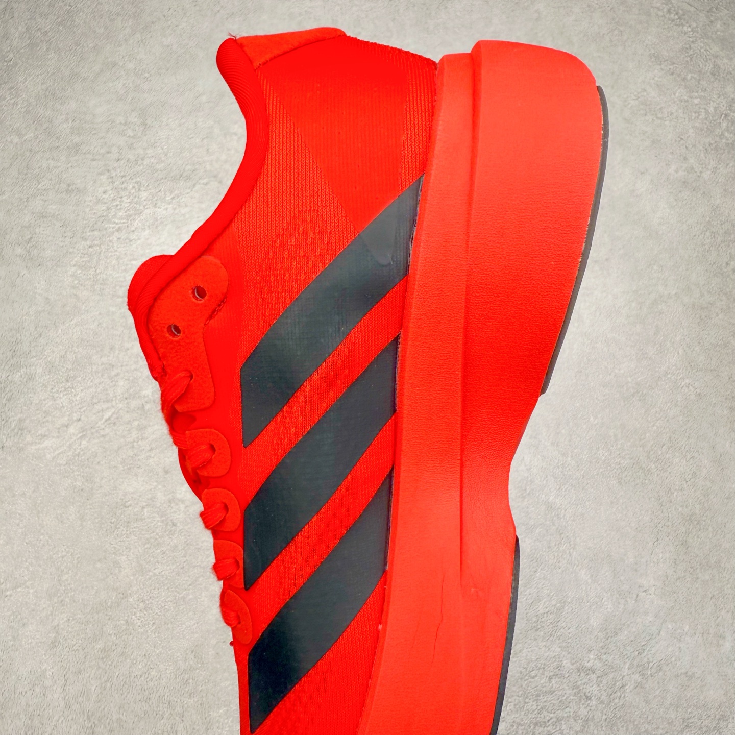 图片[7]-＃福利特价 AD Adizero EVO SL 马拉松竞速专业跑鞋 CELERMESH针织网面非常轻薄 纤维间的缝隙很大 可以保证跑步时的透气、排汗效果 鞋舌直接与两侧的内衬和鞋底连接在一起 在跑步过程中不会被鞋舌的左右移动所困扰 在标准鞋带孔的基础上再拓宽一组鞋带孔 适合不同脚型的需求 突破性 EnergyRods 技术，有助于跑者实现更好的成绩 中底独特的LIGHTSTRIKE PRO泡棉材质 微弹感觉在跑步过程中给予了良好的支撑体验 对于顶级精英和高水平进阶跑者来说 ADIOS PRO是一双值得信赖的竞速比赛用鞋 尺码：36 36.5 37.5 38 38.5 39 40 40.5 41 42 42.5 43 44 44.5 45-选品中心