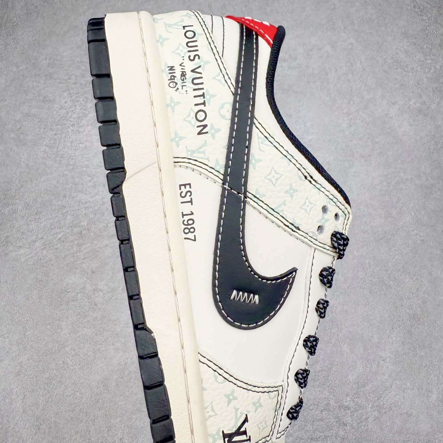 图片[6]-NK Dunk Low 定制配色 YX5066-362 大厂出品 极力推荐 原装头层材料 独家版型蒸餾加工帶來的是更好的视觉和脚感体验大厂纯原品质出货 清洁度 电绣工艺 皮料切割干净无任何毛边 细节完美 实拍调校N版已经零色差零失真 百分百还原实物色彩所见即所得 不存在货不对板色差等低级问题 选购参考实物拍摄 不混卖不参货 只用心做好货严格选品 承诺混一赔十 尺码：36 36.5 37.5 38 38.5 39 40 40.5 41 42 42.5 43 44 44.5 45-选品中心