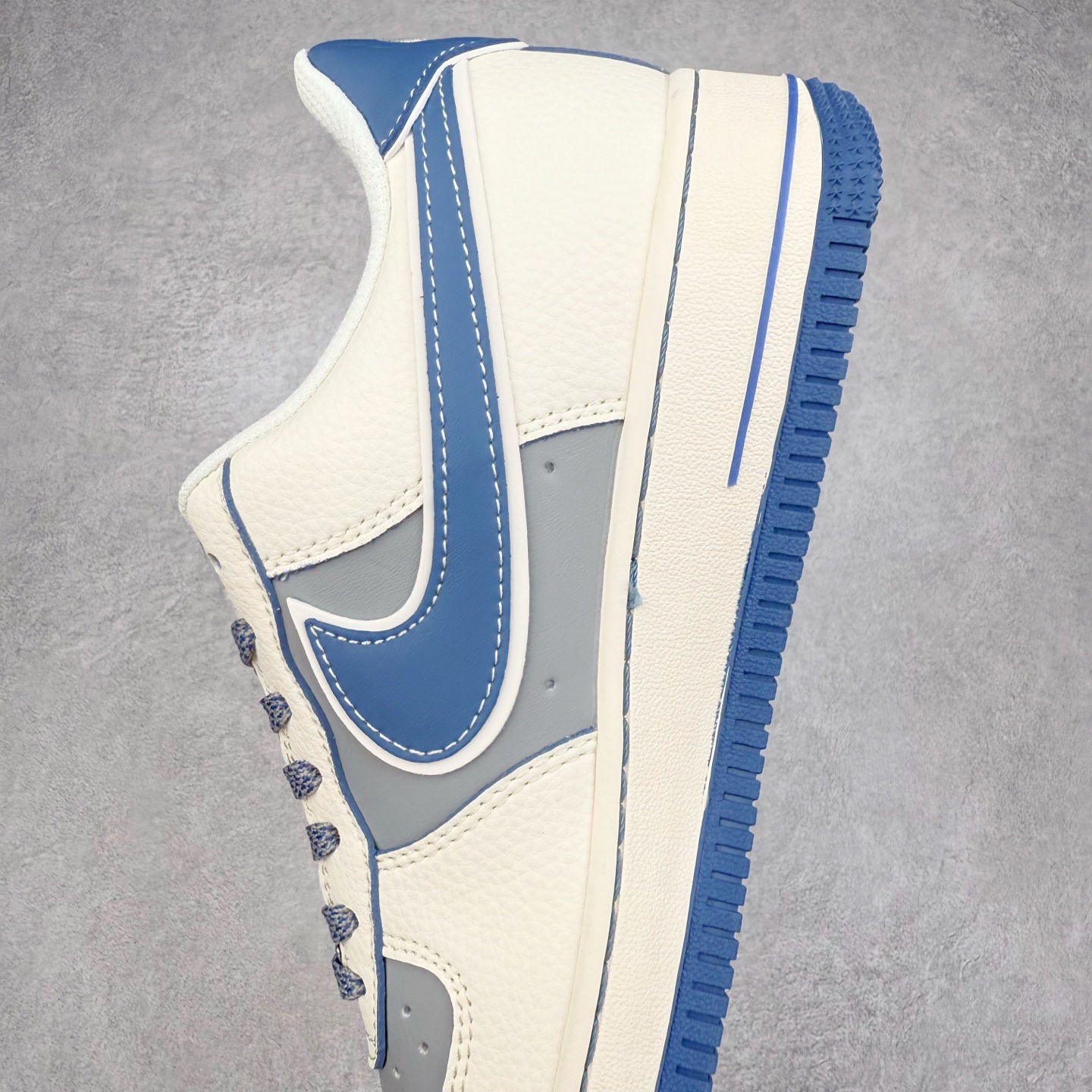 图片[7]-NK Air Force 1´07 Low 空军一号低帮百搭休闲运动板鞋 XX3168-218 柔软、弹性十足的缓震性能和出色的中底设计 横跨复古与现代的外型结合 造就出风靡全球 三十多年的Force 1 直到今天还深受青睐 实拍调校N版已经零色差零失真 百分百还原实物色彩所见即所得 不存在货不对板色差等低级问题 选购参考实物拍摄 不混卖不参货 只用心做好货严格选品 承诺混一赔十 尺码：36 36.5 37.5 38 38.5 39 40 40.5 41 42 42.5 43 44 44.5 45-选品中心