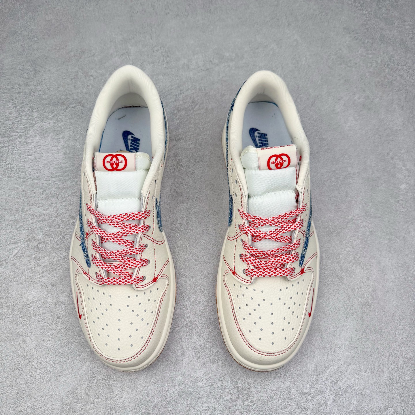 图片[2]-TS x Air Jordan AJ1 Low 倒钩低帮联名定制配色 XQ1979-001 原厂内置气垫魔块 A模大底 头层小牛皮 鞋舌AJ原厂专用牛津布+AJ专用反口珍珠布+原厂无杂质高弹内里海棉+特殊封边弹力鞋带 实拍调校N版已经零色差零失真 百分百还原实物色彩所见即所得 不存在货不对板色差等低级问题 选购参考实物拍摄 不混卖不参货 只用心做好货严格选品 承诺混一赔十 尺码：36 36.5 37.5 38 38.5 39 40 40.5 41 42 42.5 43 44 44.5 45-选品中心