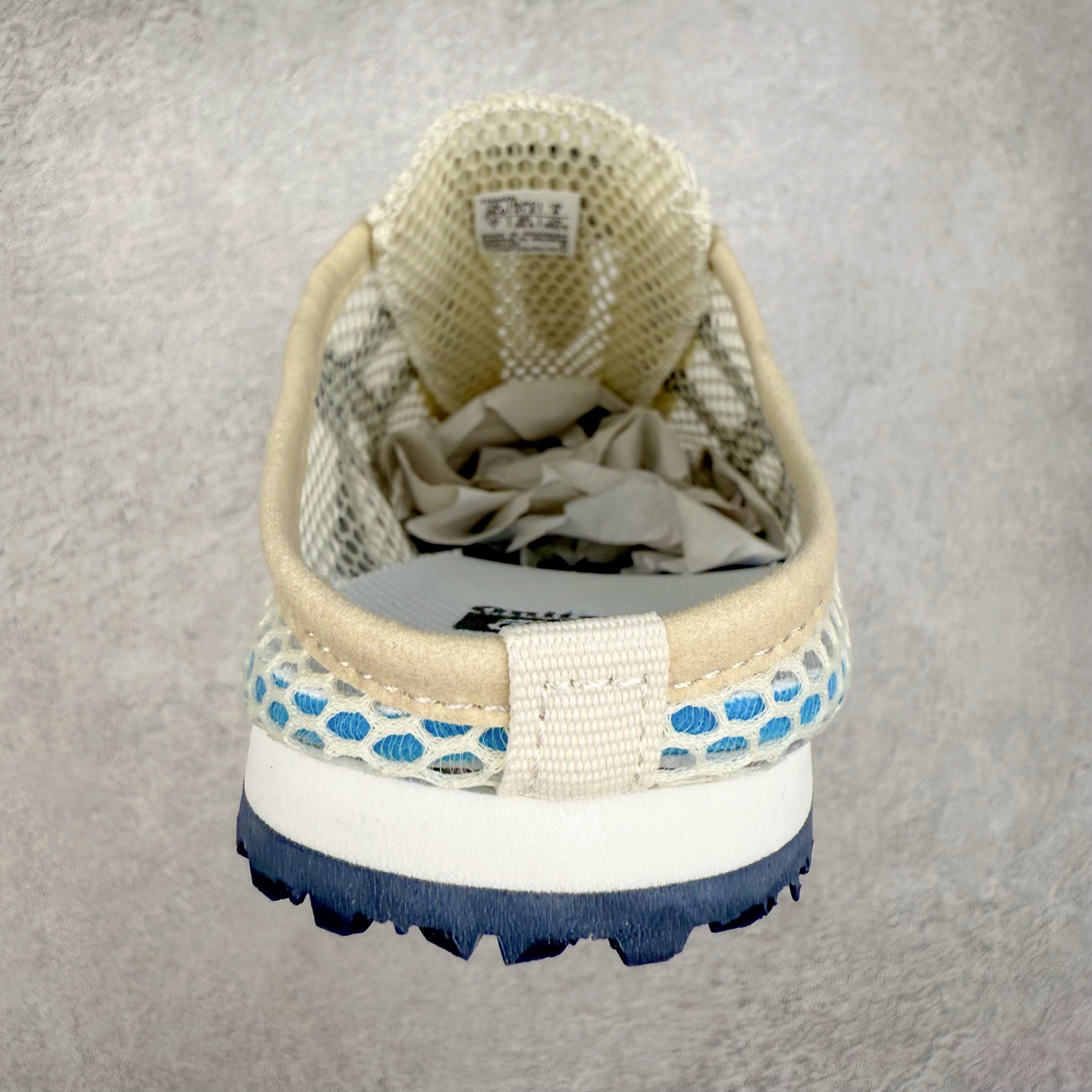 图片[8]-Onitsuka Tiger MEXICO 66 MEXICO 66 Sabot 鬼冢虎经典舒适透气低帮生活休闲鞋 男女同款 产品从款式颜色造型上体现出追求舒适和细节的完美 鞋类更是推崇手工制作的严谨与完美 融舒适性与可穿性的设计风格 注重细节的完美和别致魅力 既保持稳重 又不失轻松的时尚感 尺码：36 37 37.5 38 39 39.5 40 40.5 41.5 42 42.5 43.5 44 45-选品中心