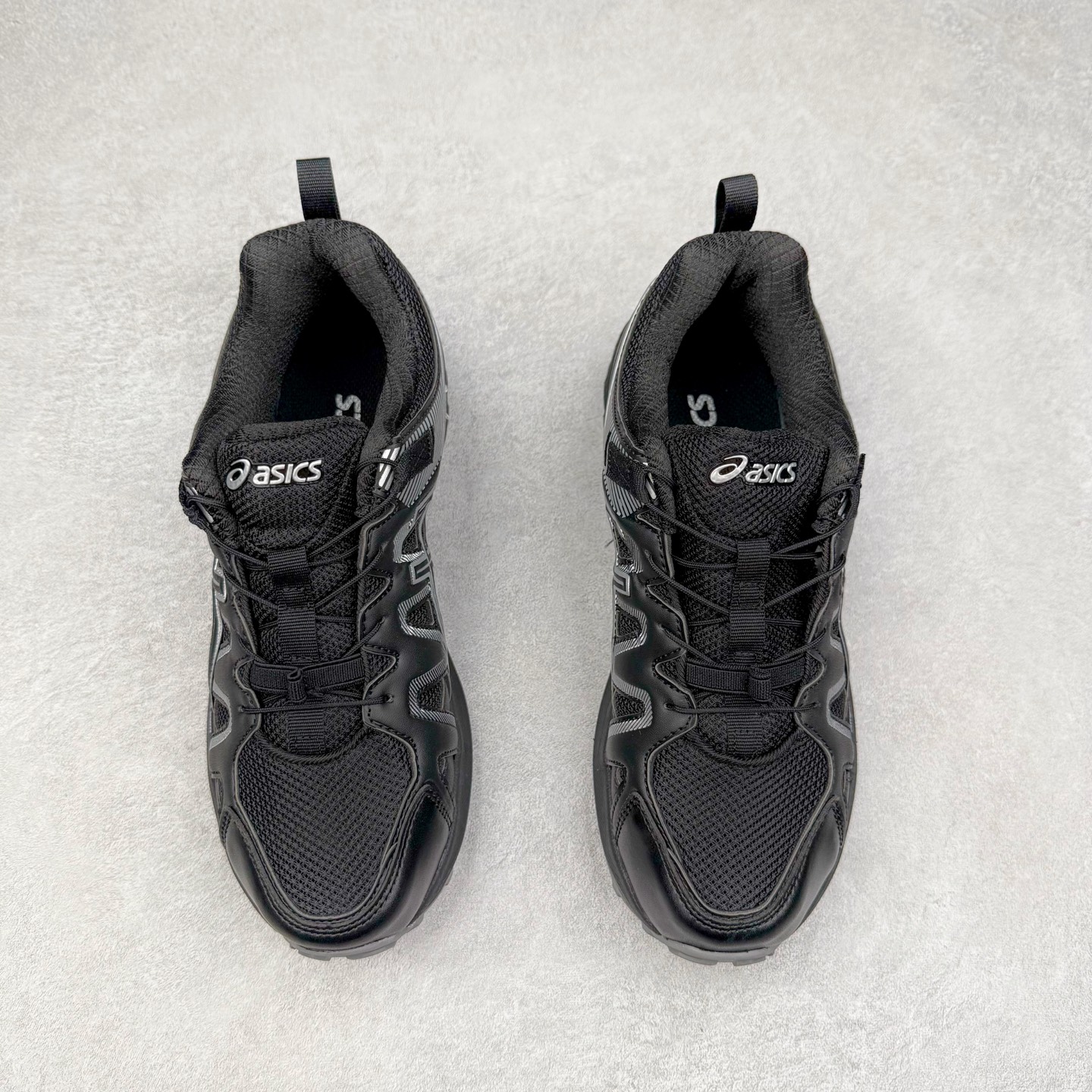 图片[2]-Asics Gel-Sonoma SE 亚瑟士溯溪鞋涉水鞋洞洞鞋 舒适日常休闲百搭防滑低帮户外徒步舒适随行跑步鞋 无界 路更远 今夏必备 颠覆认知 包裹性超强 脚感非常之舒适 侧面镂空设计 透气性极佳 让微风灌入足底 为沸腾夏日注入清爽能量防滑效果也不错 颜值与性能兼备 各平台实体疯狂种草首选 尺码：36 37.5 38 39 40 40.5 41.5 42 42.5 43.5 44 45-选品中心