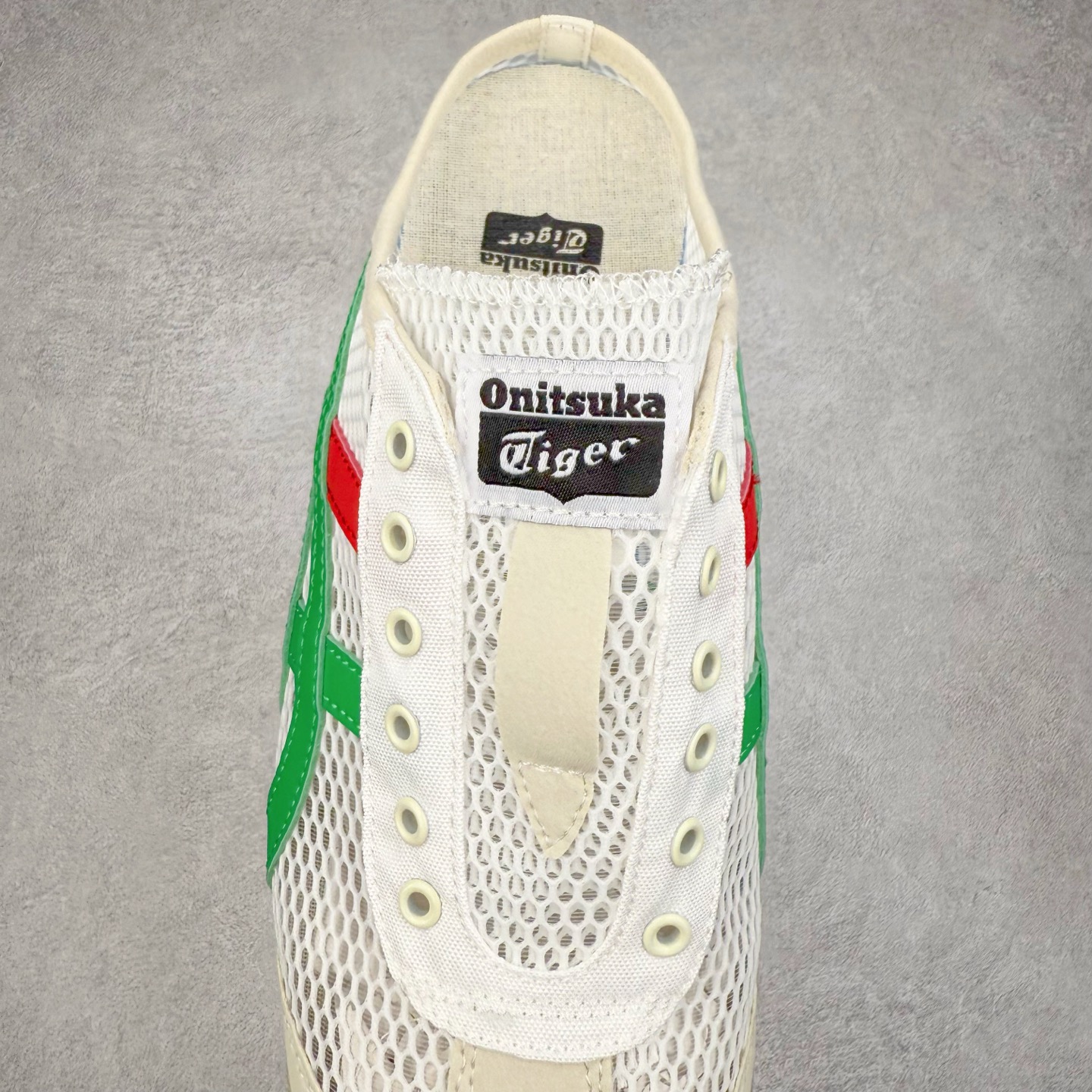 图片[5]-Onitsuka Tiger MEXICO 66 MEXICO 66 Sabot 鬼冢虎经典舒适透气低帮生活休闲鞋 男女同款 产品从款式颜色造型上体现出追求舒适和细节的完美 鞋类更是推崇手工制作的严谨与完美 融舒适性与可穿性的设计风格 注重细节的完美和别致魅力 既保持稳重 又不失轻松的时尚感 尺码：36 37 37.5 38 39 39.5 40 40.5 41.5 42 42.5 43.5 44 45-选品中心