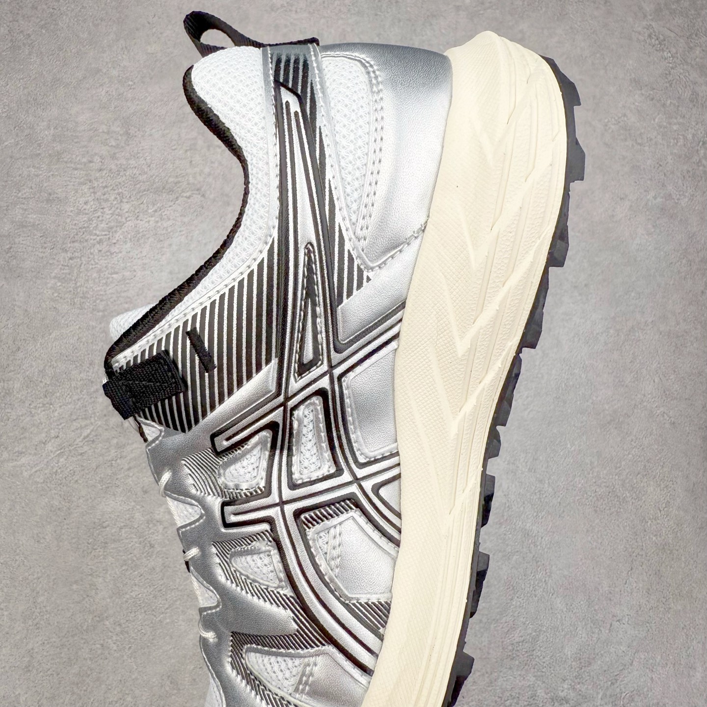 图片[7]-Asics Gel-Sonoma SE 亚瑟士溯溪鞋涉水鞋洞洞鞋 舒适日常休闲百搭防滑低帮户外徒步舒适随行跑步鞋 无界 路更远 今夏必备 颠覆认知 包裹性超强 脚感非常之舒适 侧面镂空设计 透气性极佳 让微风灌入足底 为沸腾夏日注入清爽能量防滑效果也不错 颜值与性能兼备 各平台实体疯狂种草首选 尺码：36 37.5 38 39 40 40.5 41.5 42 42.5 43.5 44 45-选品中心