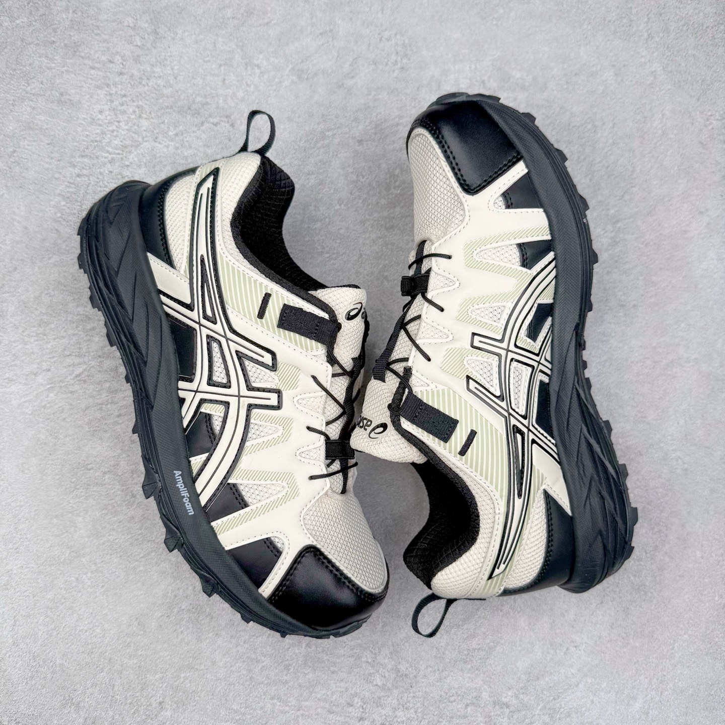 图片[3]-Asics Gel-Sonoma SE 亚瑟士溯溪鞋涉水鞋洞洞鞋 舒适日常休闲百搭防滑低帮户外徒步舒适随行跑步鞋 无界 路更远 今夏必备 颠覆认知 包裹性超强 脚感非常之舒适 侧面镂空设计 透气性极佳 让微风灌入足底 为沸腾夏日注入清爽能量防滑效果也不错 颜值与性能兼备 各平台实体疯狂种草首选 尺码：36 37.5 38 39 40 40.5 41.5 42 42.5 43.5 44 45-选品中心