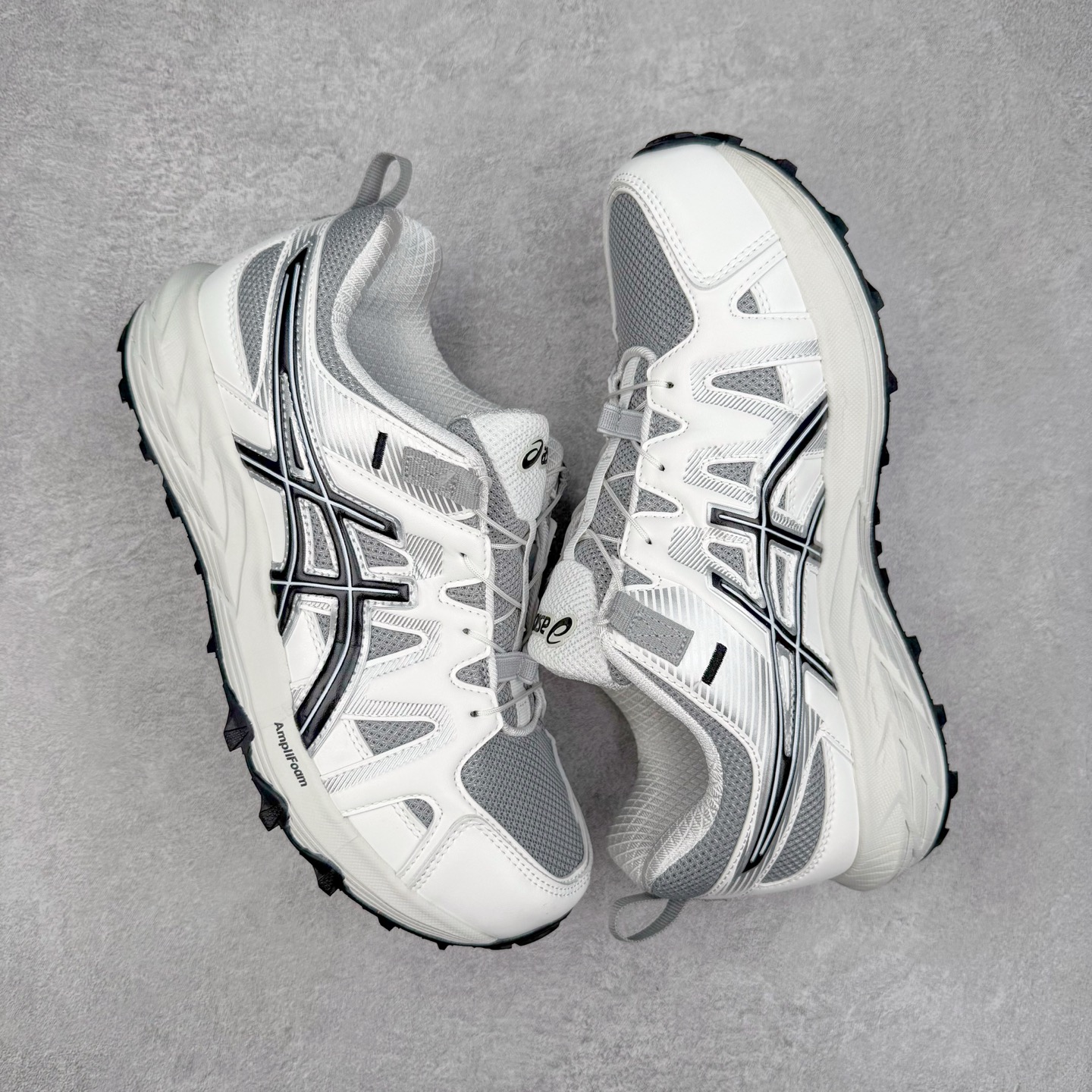 图片[3]-Asics Gel-Sonoma SE 亚瑟士溯溪鞋涉水鞋洞洞鞋 舒适日常休闲百搭防滑低帮户外徒步舒适随行跑步鞋 无界 路更远 今夏必备 颠覆认知 包裹性超强 脚感非常之舒适 侧面镂空设计 透气性极佳 让微风灌入足底 为沸腾夏日注入清爽能量防滑效果也不错 颜值与性能兼备 各平台实体疯狂种草首选 尺码：36 37.5 38 39 40 40.5 41.5 42 42.5 43.5 44 45 46-选品中心