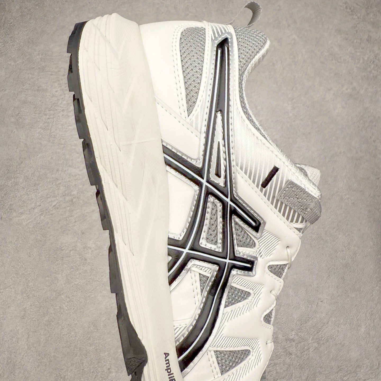 图片[6]-Asics Gel-Sonoma SE 亚瑟士溯溪鞋涉水鞋洞洞鞋 舒适日常休闲百搭防滑低帮户外徒步舒适随行跑步鞋 无界 路更远 今夏必备 颠覆认知 包裹性超强 脚感非常之舒适 侧面镂空设计 透气性极佳 让微风灌入足底 为沸腾夏日注入清爽能量防滑效果也不错 颜值与性能兼备 各平台实体疯狂种草首选 尺码：36 37.5 38 39 40 40.5 41.5 42 42.5 43.5 44 45 46-选品中心