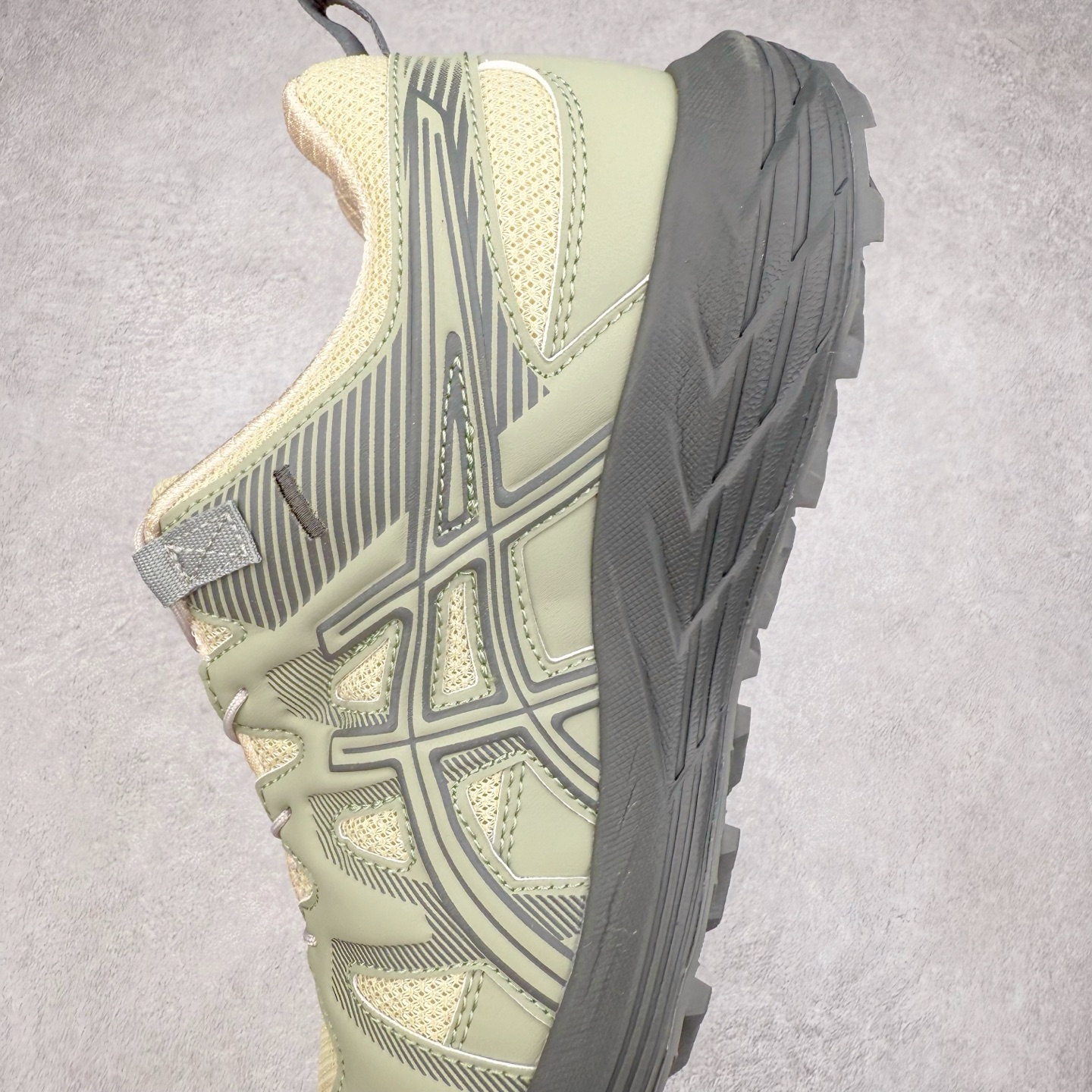 图片[7]-Asics Gel-Sonoma SE 亚瑟士溯溪鞋涉水鞋洞洞鞋 舒适日常休闲百搭防滑低帮户外徒步舒适随行跑步鞋 无界 路更远 今夏必备 颠覆认知 包裹性超强 脚感非常之舒适 侧面镂空设计 透气性极佳 让微风灌入足底 为沸腾夏日注入清爽能量防滑效果也不错 颜值与性能兼备 各平台实体疯狂种草首选 尺码：36 37.5 38 39 40 40.5 41.5 42 42.5 43.5 44 45 46-选品中心