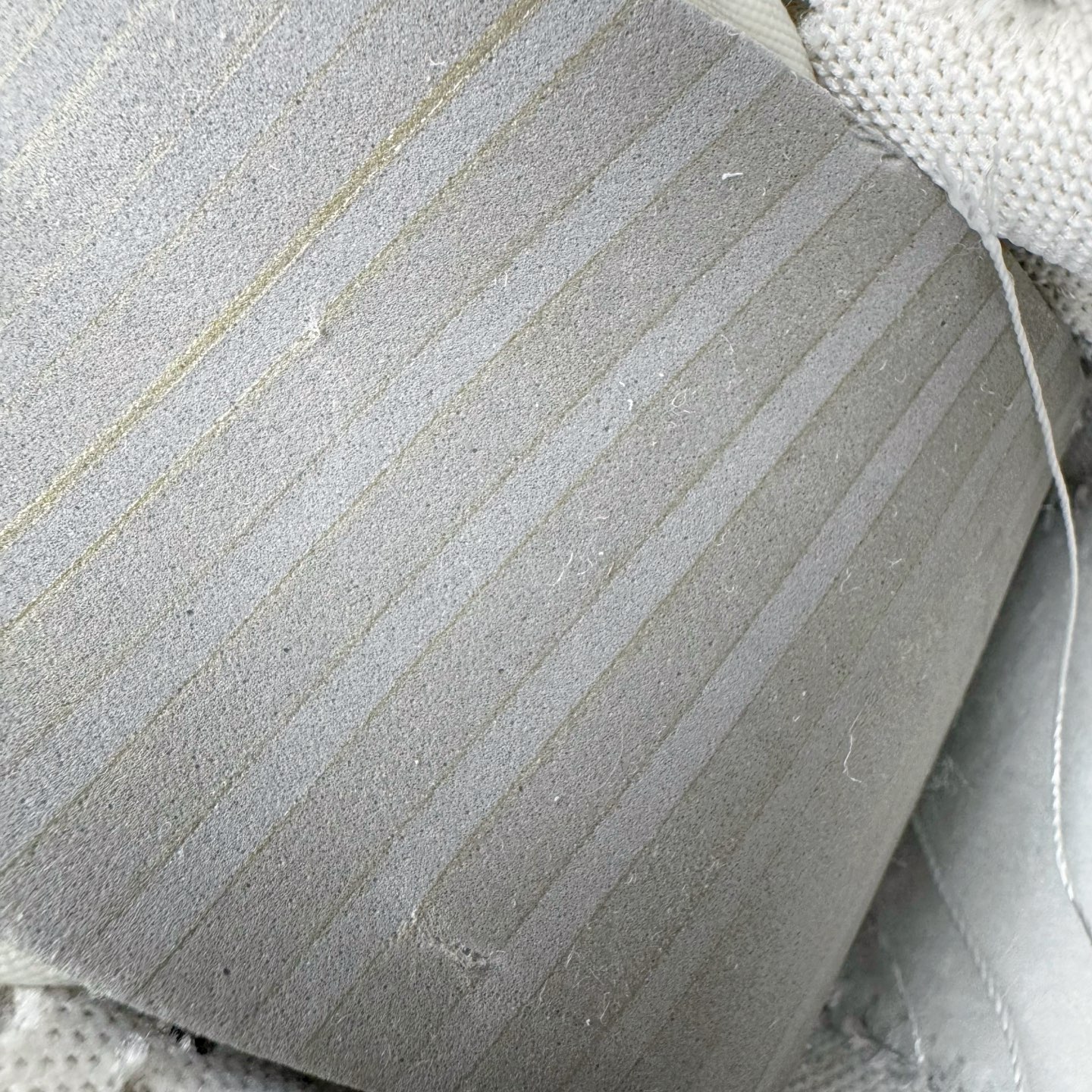 图片[11]-＃YC纯原 NK Dunk Low 仙桃苏打 BP0508-034 此款从夏日苏打水的清甜中汲取灵感，将少女的柔软与活力融入鞋型，浅蓝如晨间薄雾，纯白似云絮轻飘，粉色Swoosh恰似仙桃果肉的甜蜜晕染，这抹清新撞色，既是对「甜酷美学」的诠释，也是Z世代女孩「可盐可甜」的风格缩影。让穿搭成为情绪的外放，将少女的烂漫与清爽一网打尽。定制系列天花板 无原鞋不开发 全系列得物原鞋一比一校对开发 配色持续更新中 终端对接 优势输出 全套原厂楦头原纸板数据档案倾力打造 原汁原味莞产 极致还原 圈内最强针车工艺 高端零售指定版 广东原厂配套原盒原标 鞋盒分三个尺码段 原厂冲刀 超高清洁度 全鞋零毛边皮料切割 采用原厂百宏鞋带以及原厂百宏织唛舌标 内标可供原厂几率过验 进口原装条纹中底布 四线拉帮白色点胶 原厂拉帮手法遵循公司 原厂电绣 极致还原 尺码：36 36.5 37.5 38 38.5 39 40 40.5 41 42 42.5 43 44 44.5 45 46-选品中心