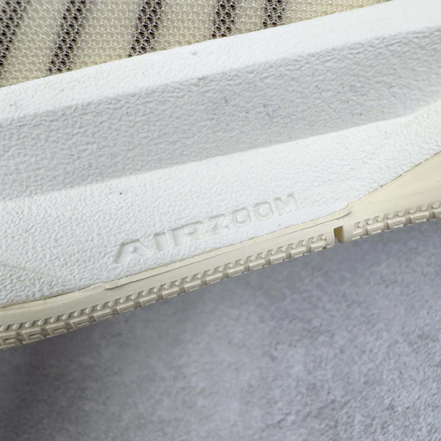 图片[19]-＃Max/灭世 NK Sabrina 2 萨布丽娜二代签名减震防滑低帮篮球鞋 椰奶色 FZ1517-102 革新登场🌪🔝颠覆革新出货‼️缓震配置独家革新！实战属性直接拉满👊🏻实战天花板上限再度提升！实战亲测-性能体验吊打国产同价位鞋款 ⚫️前掌扇形zoom➕增配中足抗扭片➕增配后掌马蹄ZOOM气垫（正品仅配置前掌扇形zoom） 完美解决 正品抗扭不足问题 ⚫️采用科比5代鞋楦以及龙骨数据打造！前后落差仅6mm！小科5实至名归！ ⚫️鞋身➕鞋头增配高频补强层，提升鞋头以及脚踝支撑性 ⚫️鞋垫采用高弹缓震垫材质-磨合一场直接贴合脚型☑️ ⚫️外底加厚2mm，升级止滑配方，磨合一次，抓地原地起飞 后卫旗舰有且只在灭世纯原（支持市场任意货品正面PK） 真材实料，肉眼可见！革新升级绝非空穴来风！灭世纯原内外兼修，用态度诠释最强实战货品👊🏻 尺码：39-46（尺码建议：标准亚洲楦 无需大半码）-选品中心