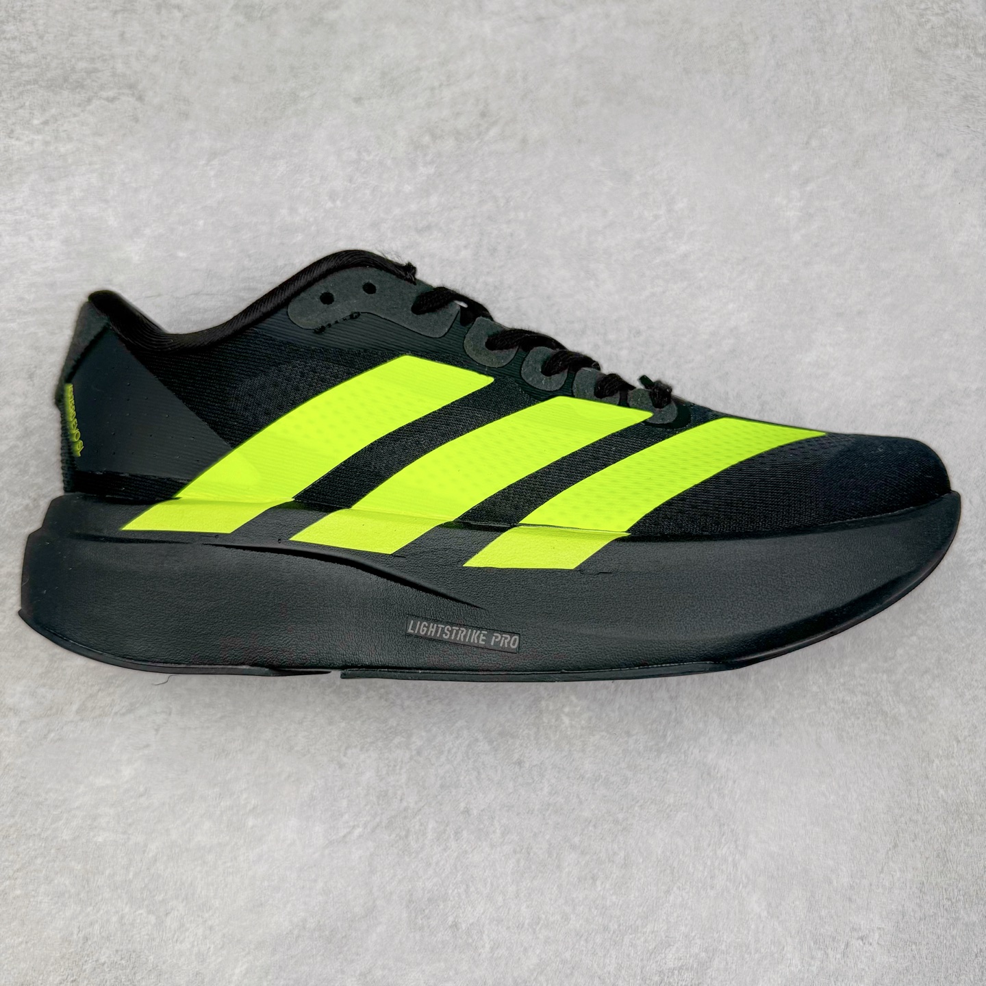 图片[6]-＃福利特价 AD Adizero EVO SL 马拉松竞速专业跑鞋 CELERMESH针织网面非常轻薄 纤维间的缝隙很大 可以保证跑步时的透气、排汗效果 鞋舌直接与两侧的内衬和鞋底连接在一起 在跑步过程中不会被鞋舌的左右移动所困扰 在标准鞋带孔的基础上再拓宽一组鞋带孔 适合不同脚型的需求 突破性 EnergyRods 技术，有助于跑者实现更好的成绩 中底独特的LIGHTSTRIKE PRO泡棉材质 微弹感觉在跑步过程中给予了良好的支撑体验 对于顶级精英和高水平进阶跑者来说 ADIOS PRO是一双值得信赖的竞速比赛用鞋 尺码：36 36.5 37.5 38 38.5 39 40 40.5 41 42 42.5 43 44 44.5 45-选品中心