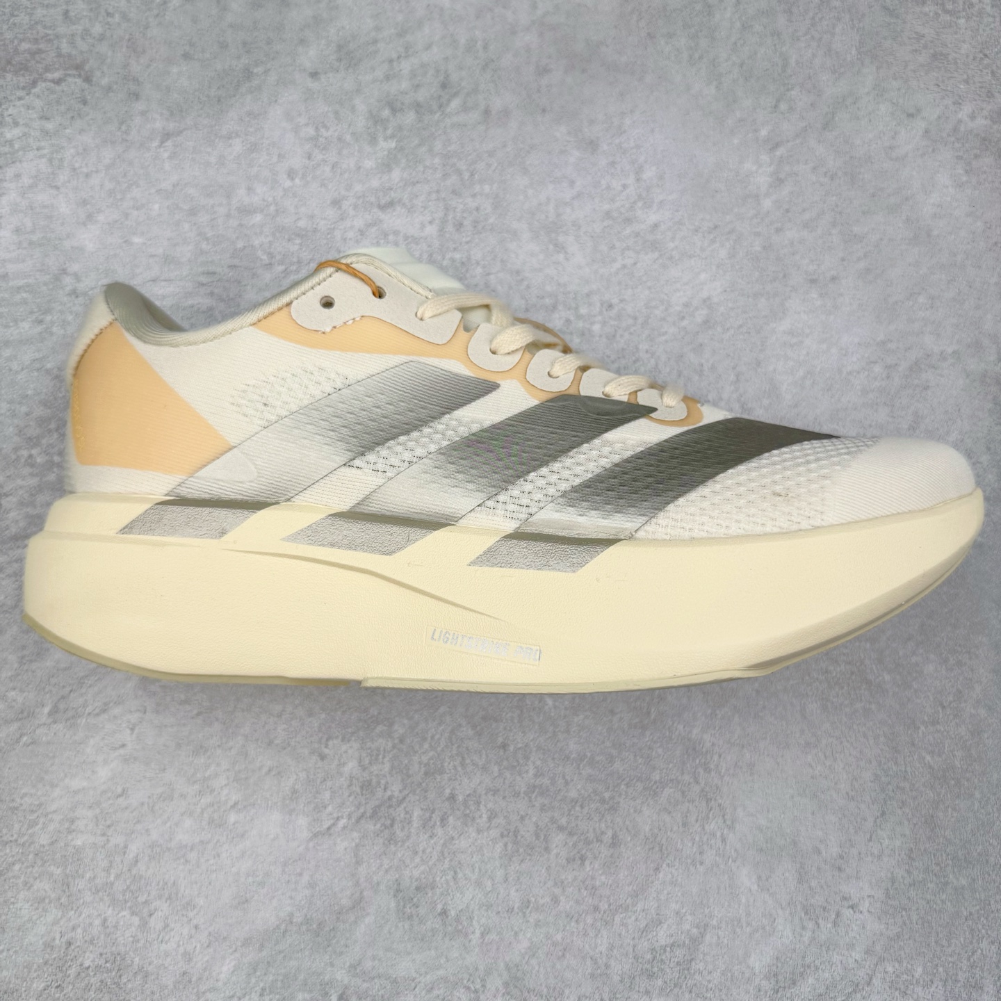 图片[4]-＃福利特价 AD Adizero EVO SL 马拉松竞速专业跑鞋 CELERMESH针织网面非常轻薄 纤维间的缝隙很大 可以保证跑步时的透气、排汗效果 鞋舌直接与两侧的内衬和鞋底连接在一起 在跑步过程中不会被鞋舌的左右移动所困扰 在标准鞋带孔的基础上再拓宽一组鞋带孔 适合不同脚型的需求 突破性 EnergyRods 技术，有助于跑者实现更好的成绩 中底独特的LIGHTSTRIKE PRO泡棉材质 微弹感觉在跑步过程中给予了良好的支撑体验 对于顶级精英和高水平进阶跑者来说 ADIOS PRO是一双值得信赖的竞速比赛用鞋 尺码：36 36.5 37.5 38 38.5 39 40 40.5 41 42 42.5 43 44 44.5 45-选品中心